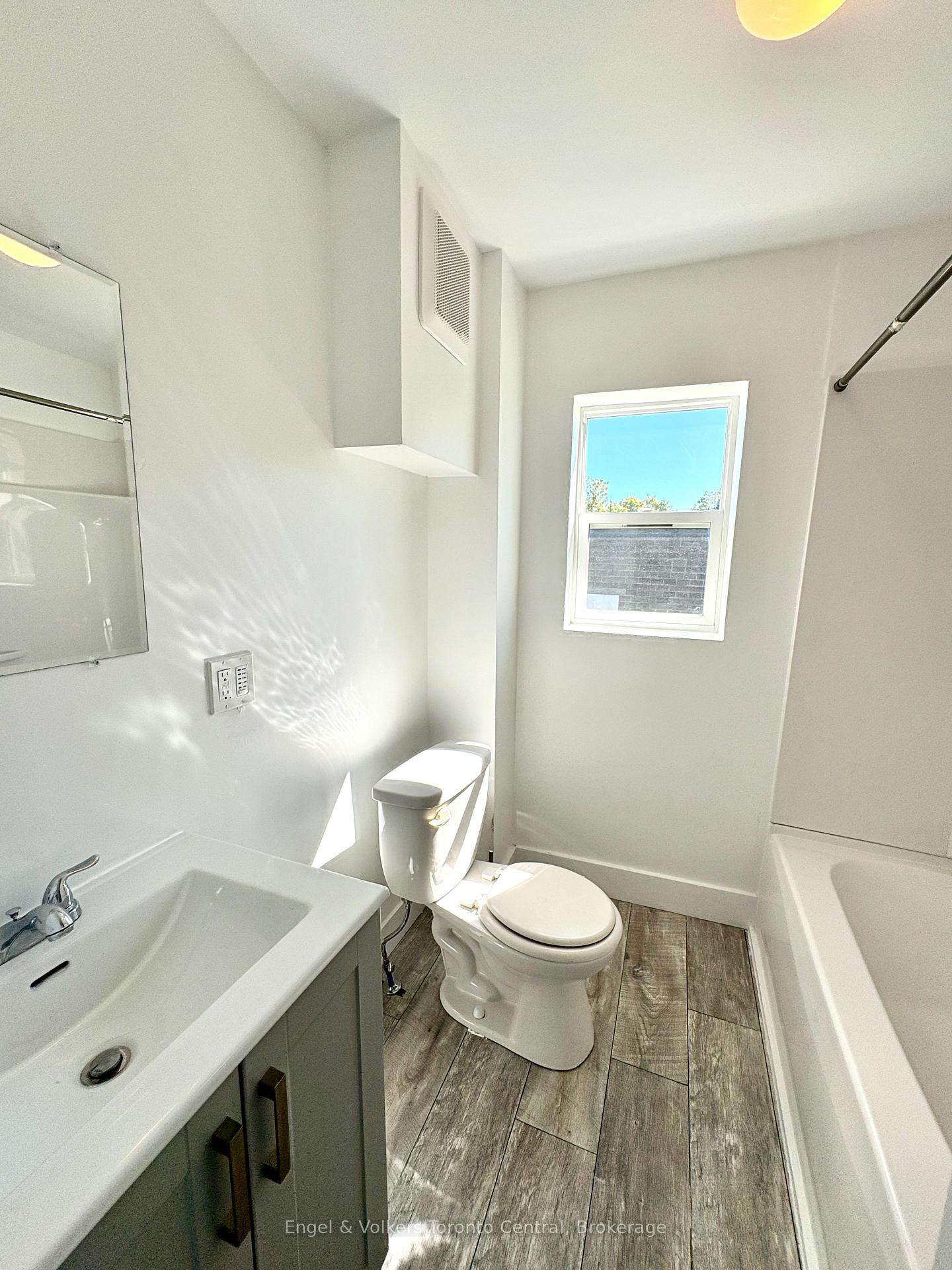 Photo 28 of 155 Hughson Street, Gravenhurst, Muskoka (S) — HOMEH