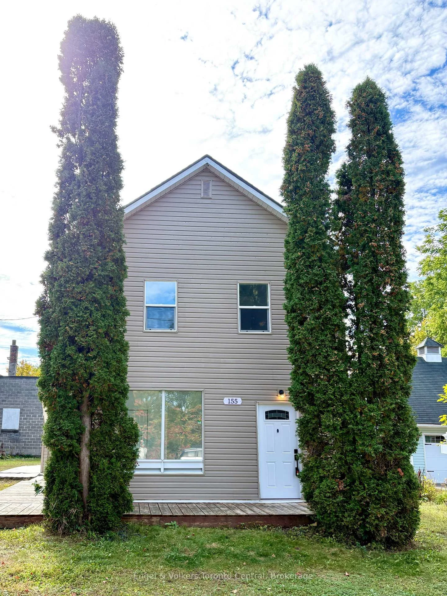 Photo 1 of 155 Hughson Street, Gravenhurst, Muskoka (S) — HOMEH