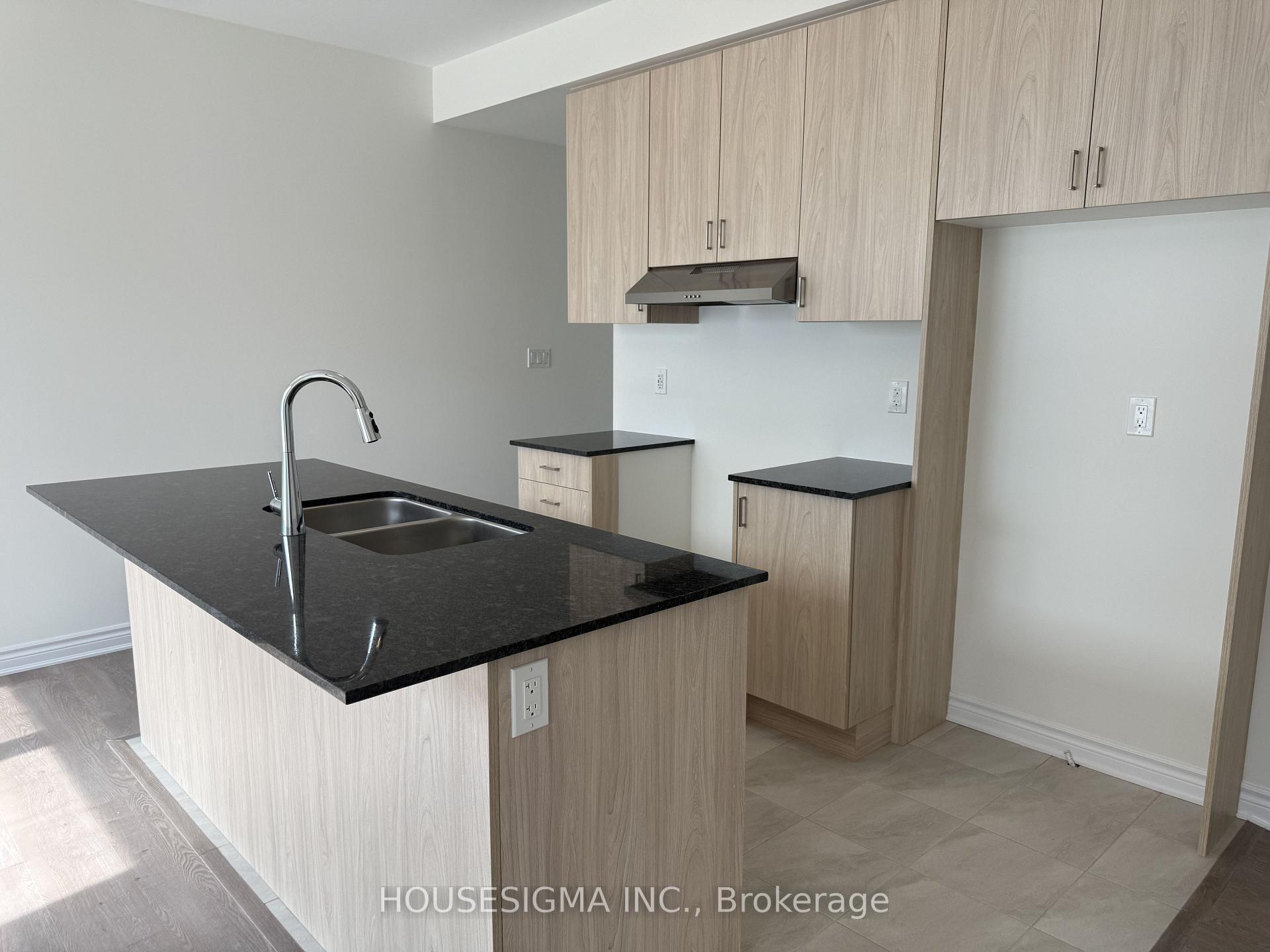 Photo 3 of 94 Fieldfare Road, Brampton, Northwest Brampton — HOMEH