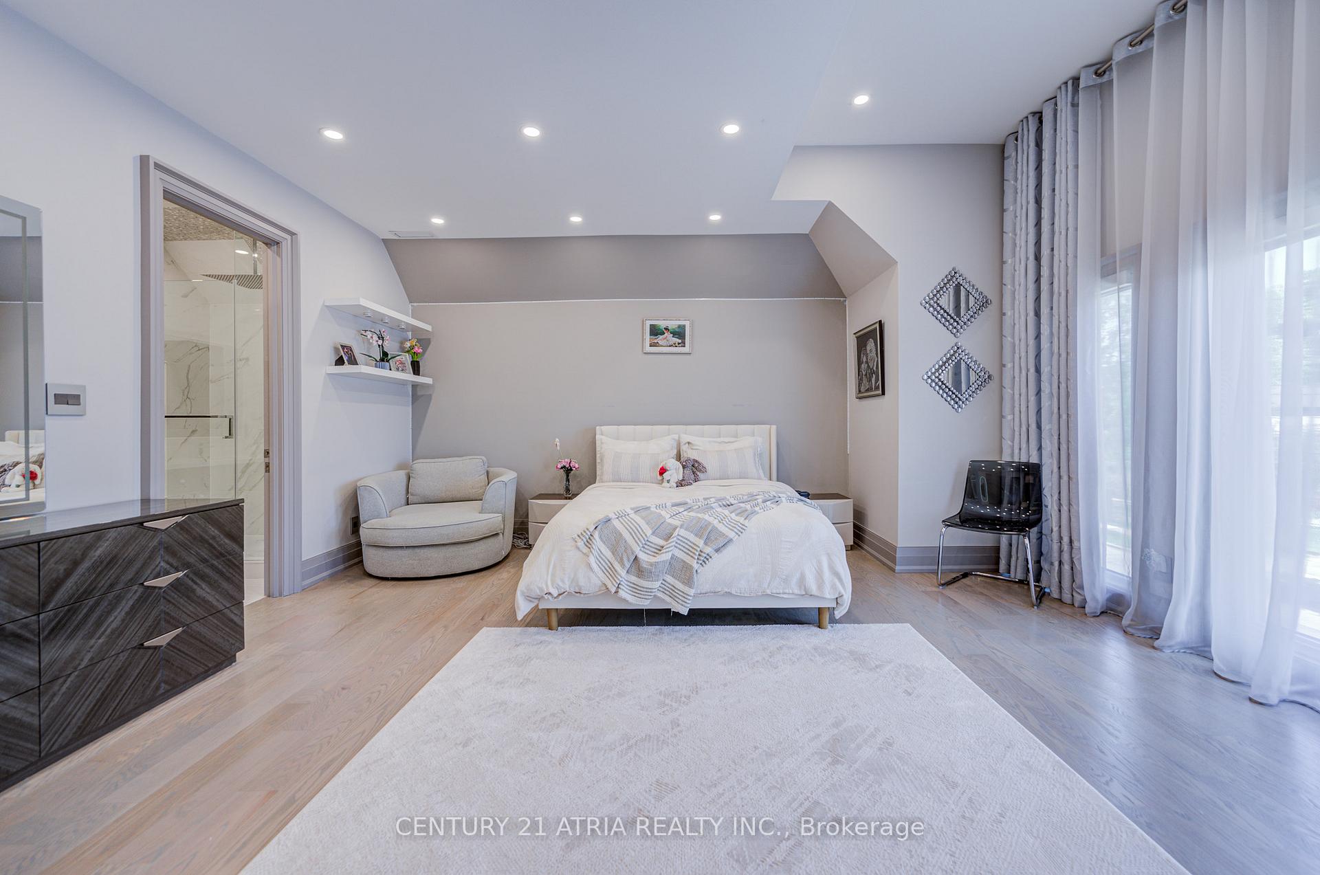 Photo 23 of 460 Hounslow Avenue, North York, Willowdale West — HOMEH