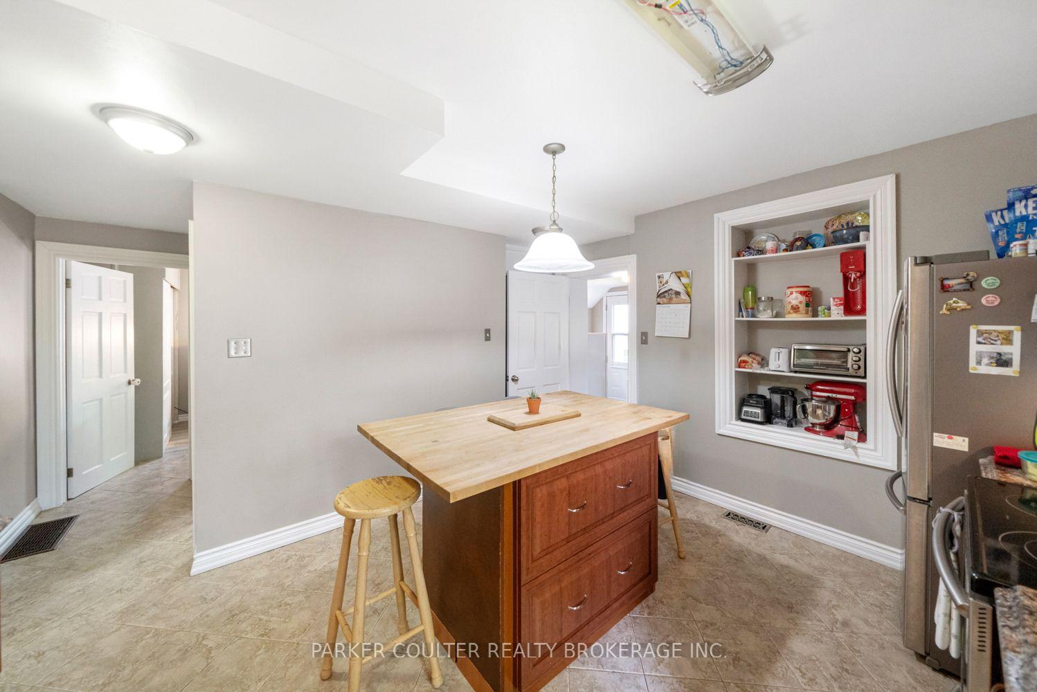 Photo 12 of 100 Maple Street, Tay, Victoria Harbour — HOMEH