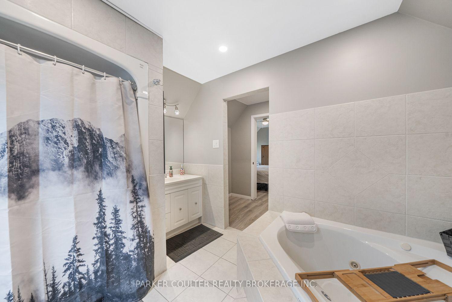 Photo 30 of 100 Maple Street, Tay, Victoria Harbour — HOMEH