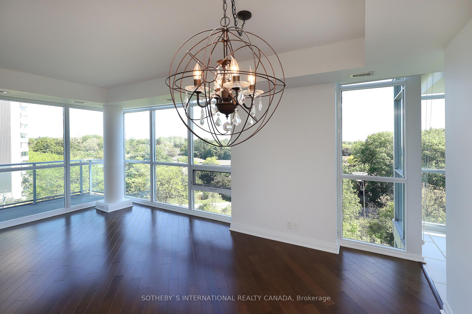 Photo 7 of Unit 705, 1055 Southdown Road, Mississauga, Clarkson — HOMEH