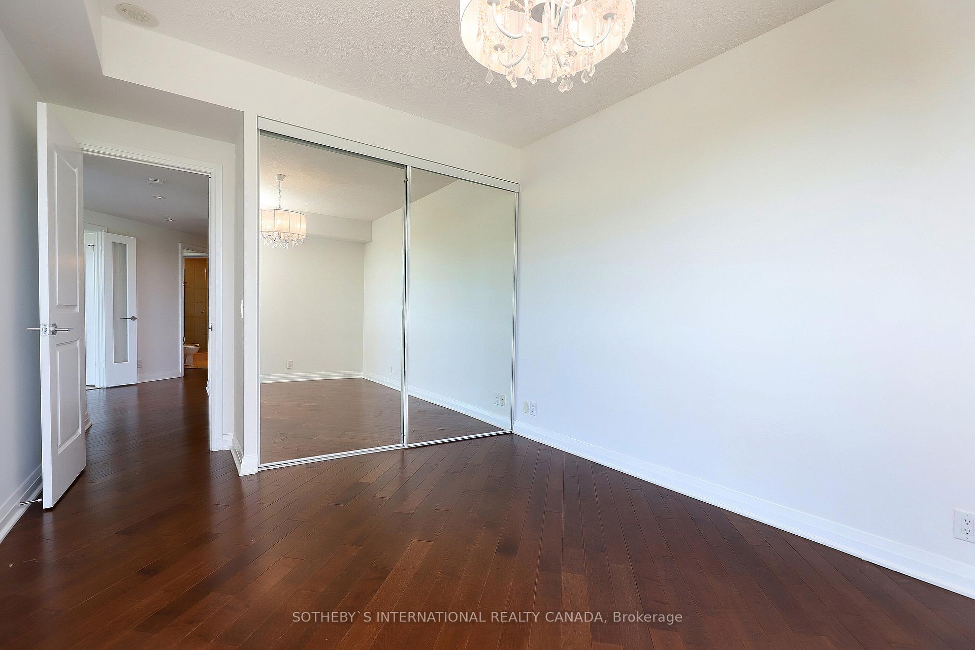 Photo 24 of Unit 705, 1055 Southdown Road, Mississauga, Clarkson — HOMEH