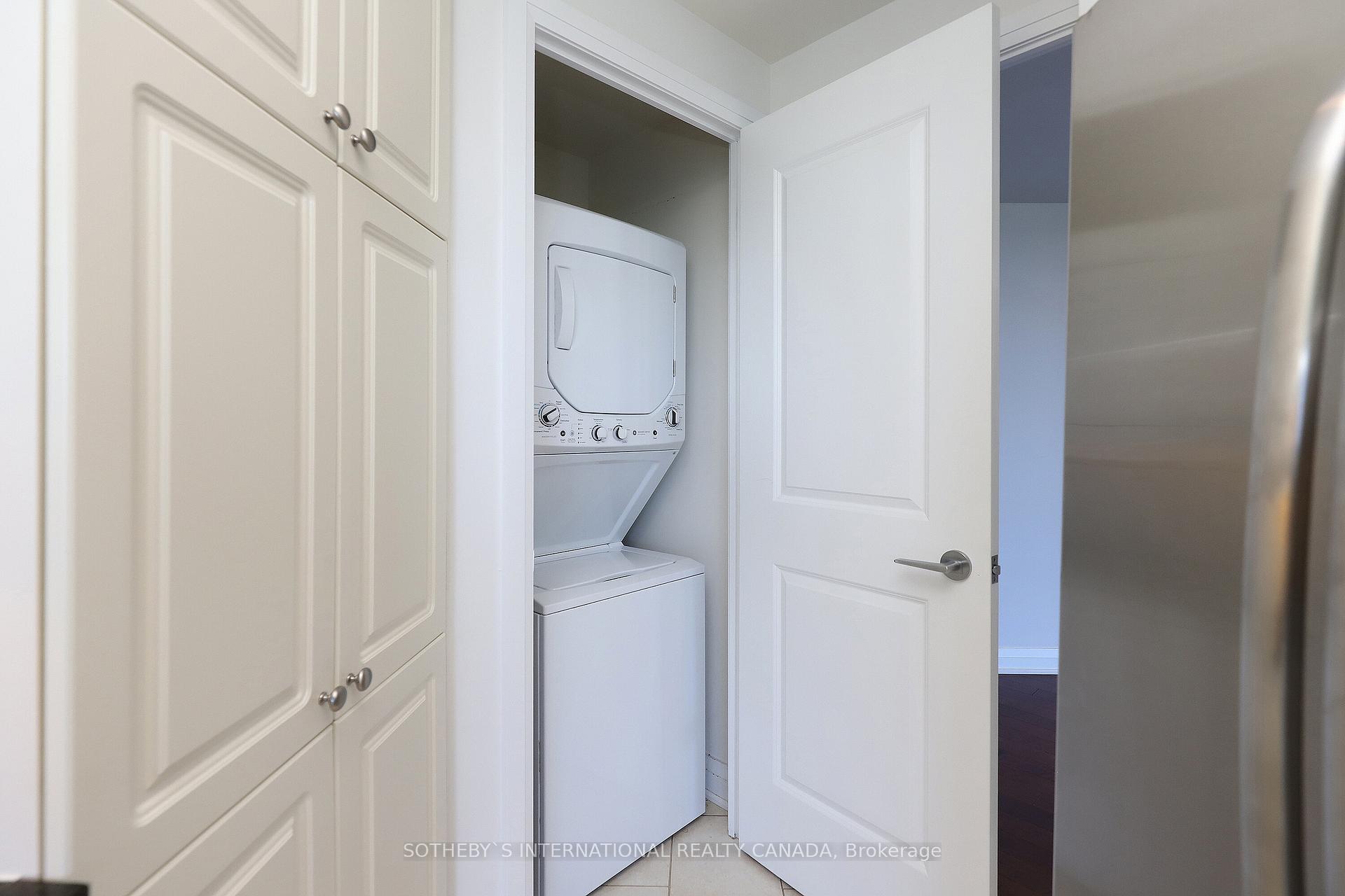 Photo 26 of Unit 705, 1055 Southdown Road, Mississauga, Clarkson — HOMEH