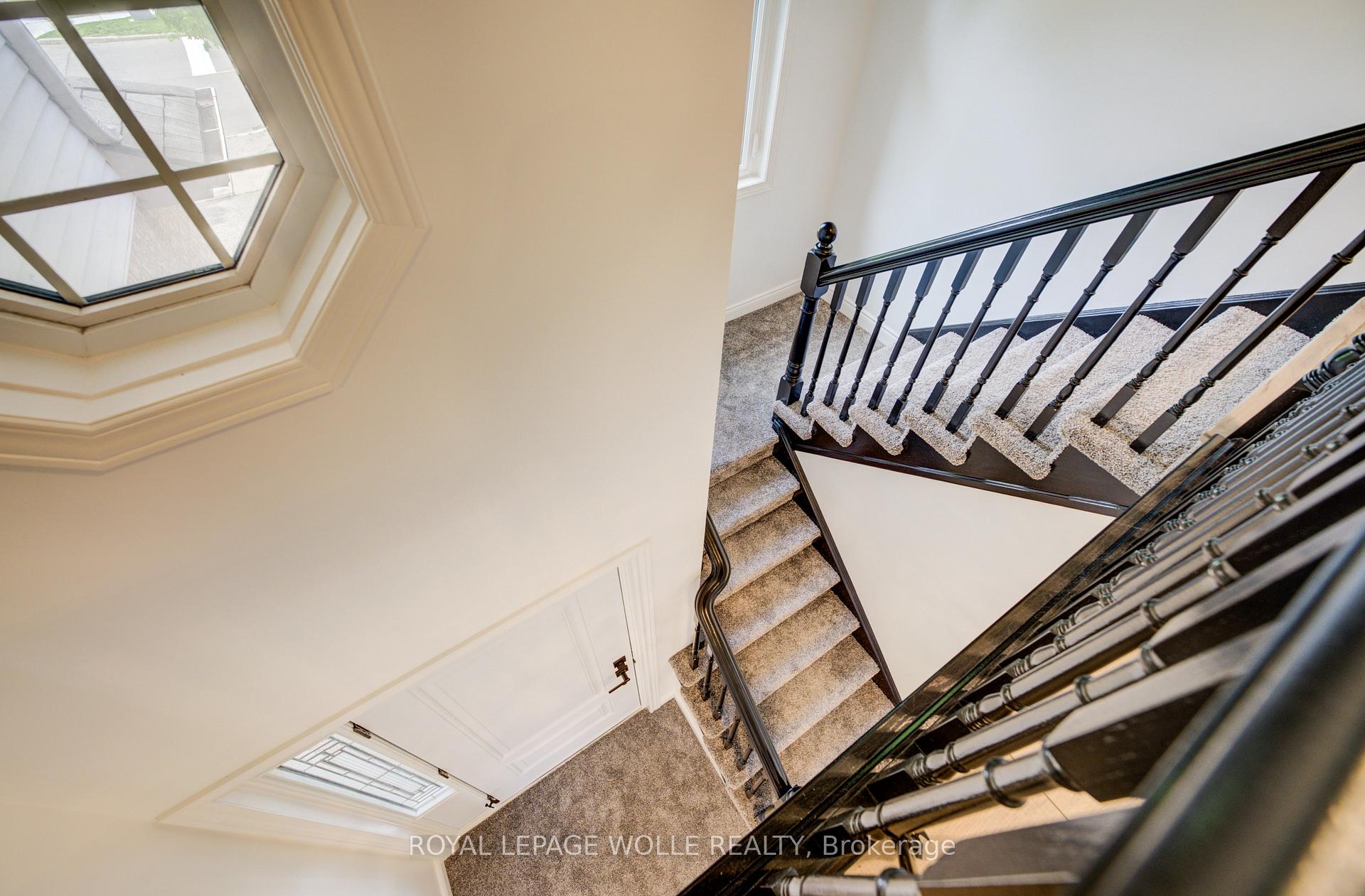 Photo 21 of 464 Northlake Drive, Waterloo, North Lakeshore — HOMEH