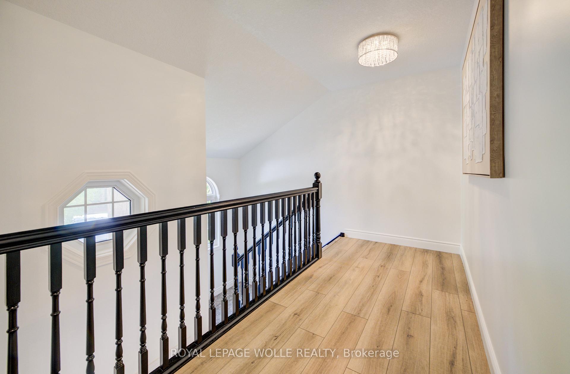 Photo 22 of 464 Northlake Drive, Waterloo, North Lakeshore — HOMEH