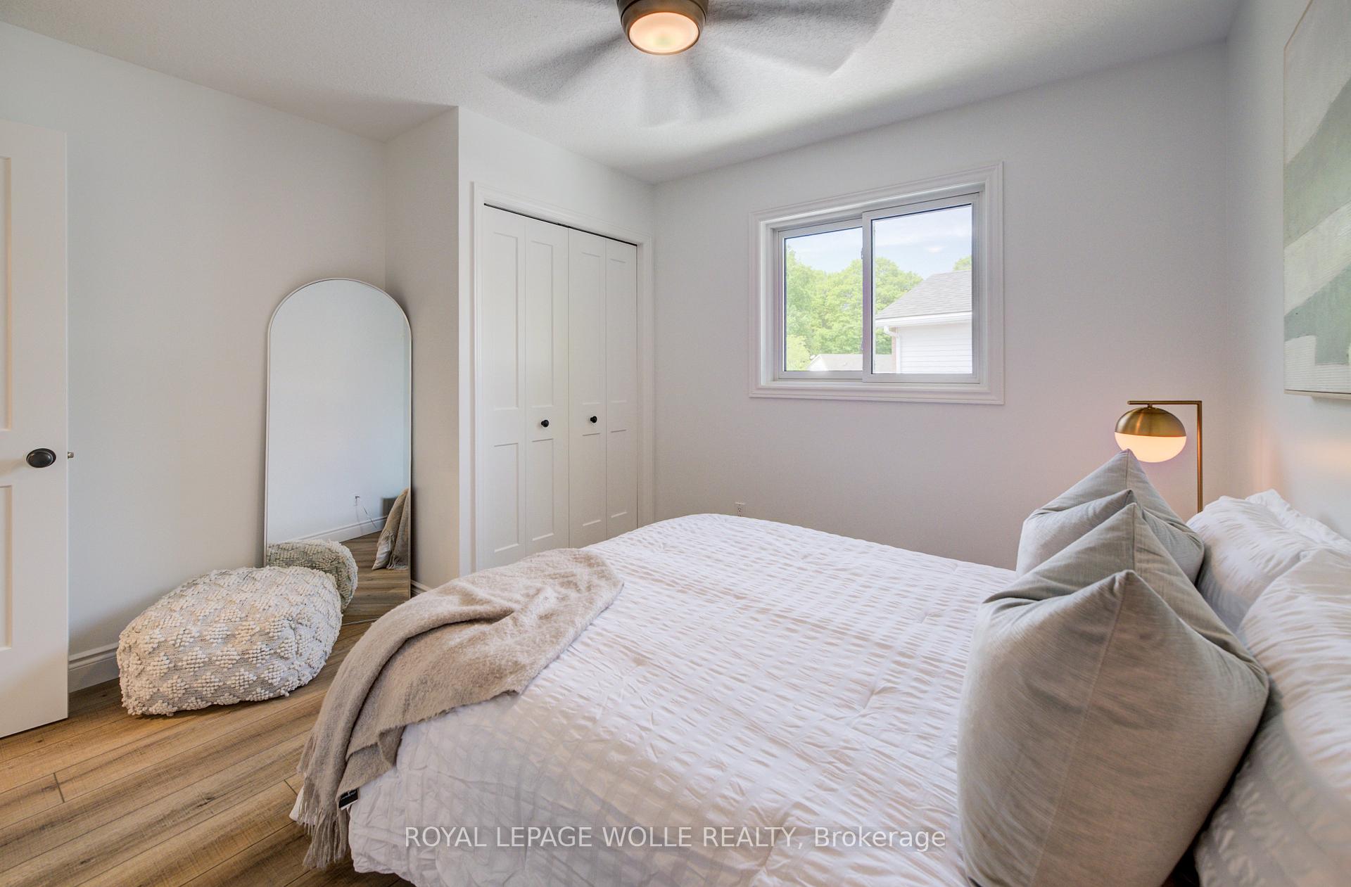 Photo 28 of 464 Northlake Drive, Waterloo, North Lakeshore — HOMEH