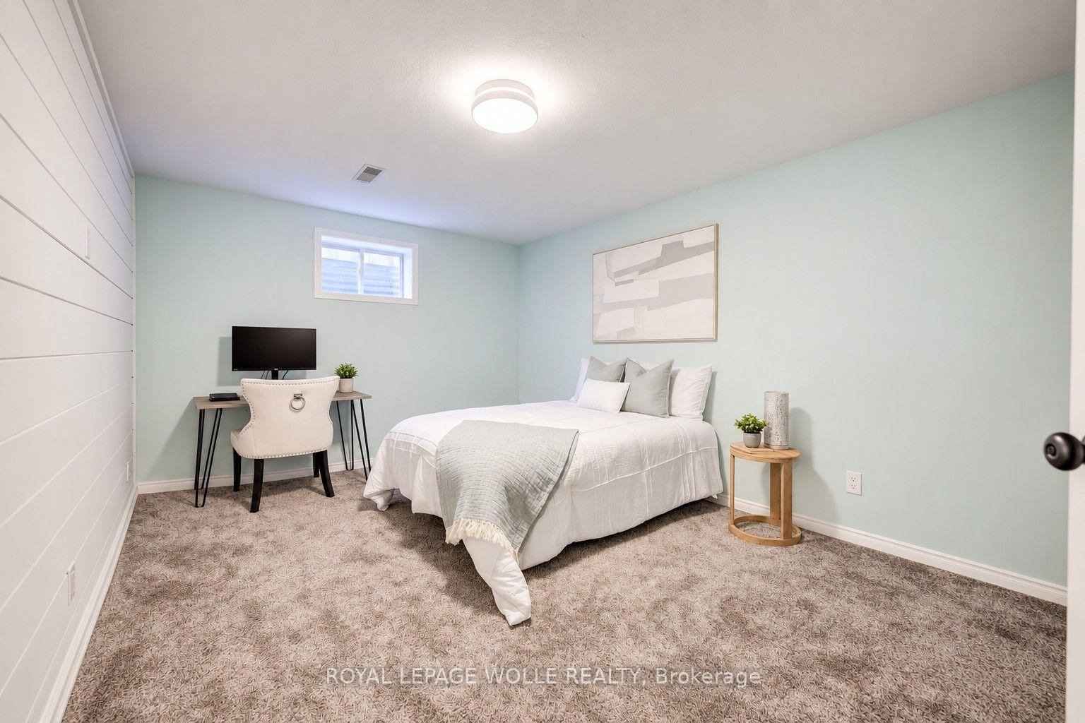 Photo 35 of 464 Northlake Drive, Waterloo, North Lakeshore — HOMEH