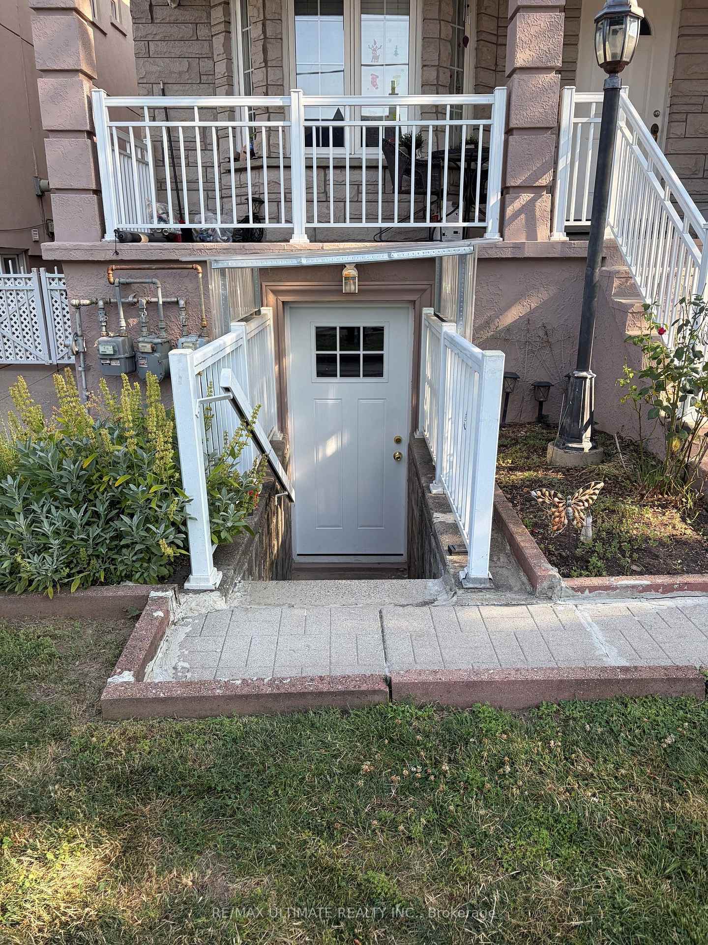 Photo 3 of Unit Bsmt, 34 Peterborough Avenue, Toronto, Corso Italia-Davenport — HOMEH