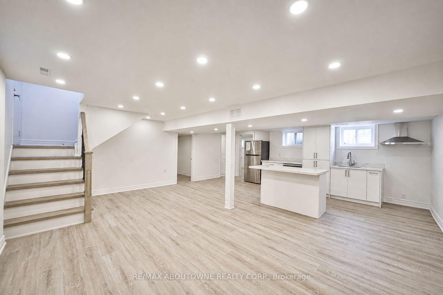 Photo 8 of Unit Lower, 4395 Longmoor Drive, Burlington, Shoreacres — HOMEH