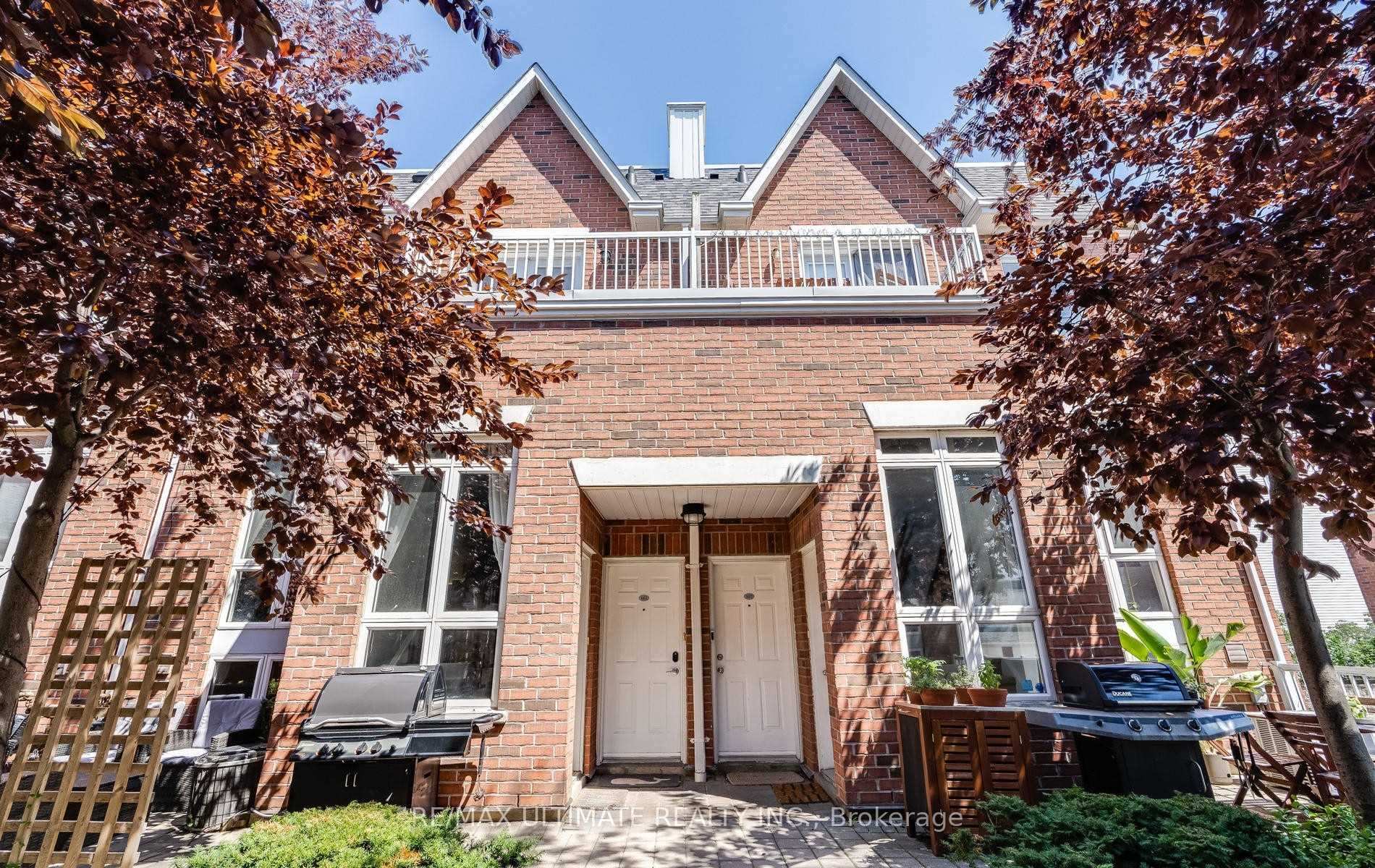 Front of Unit 1404, 12 Sudbury Street