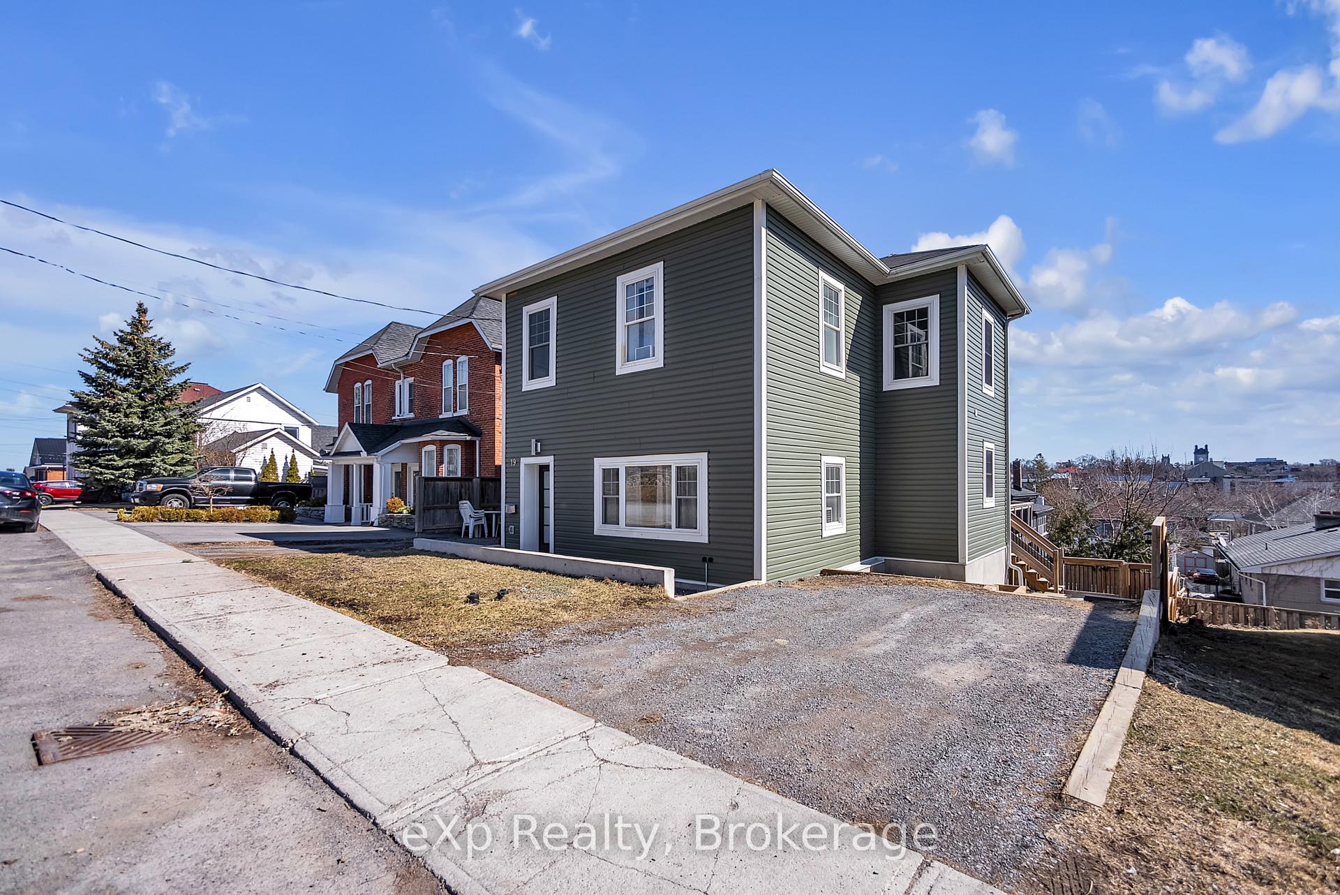 Photo 2 of 19 Isabel Street, Belleville, Belleville Ward — HOMEH