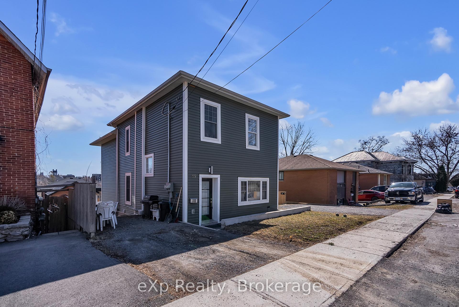Photo 3 of 19 Isabel Street, Belleville, Belleville Ward — HOMEH