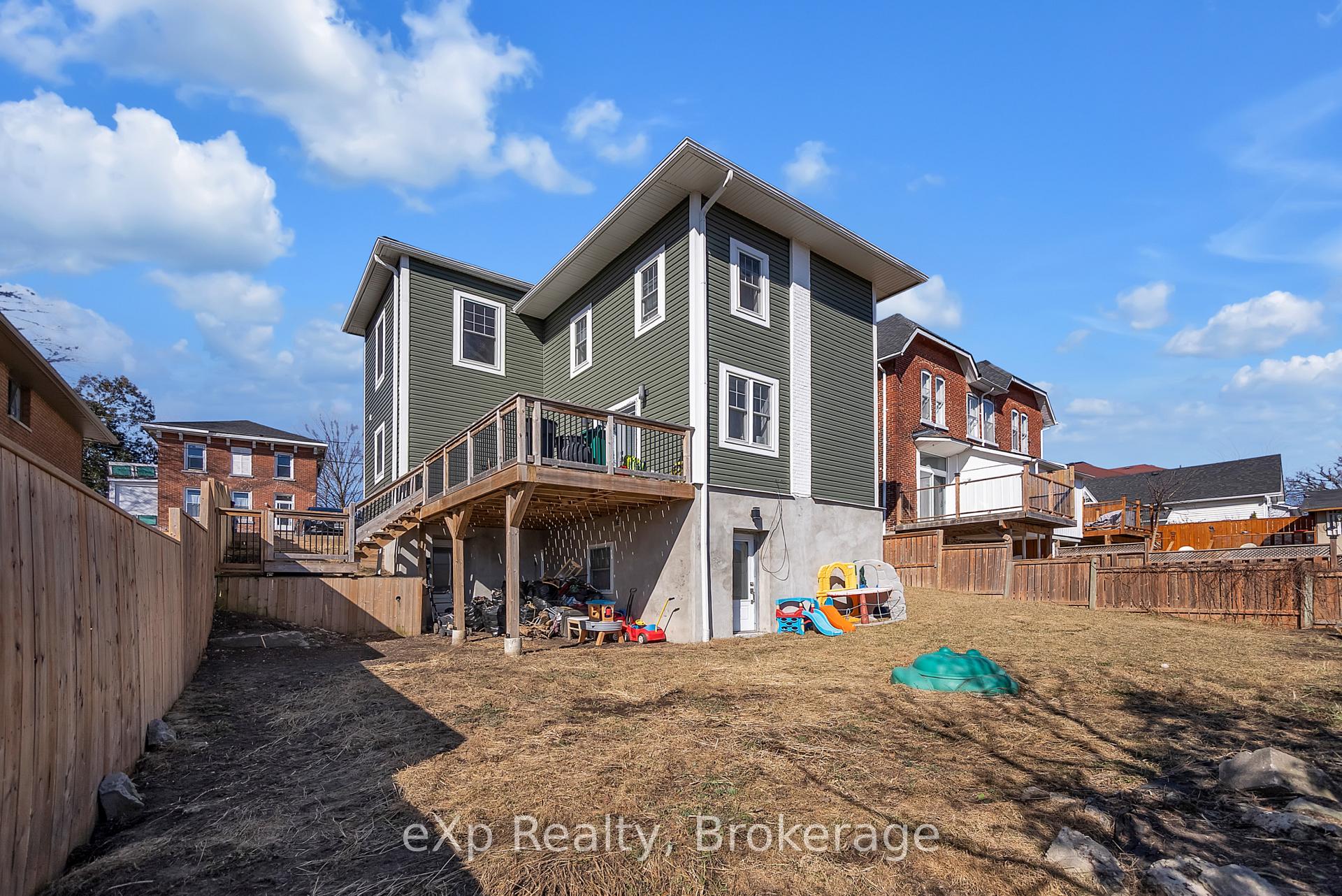 Photo 35 of 19 Isabel Street, Belleville, Belleville Ward — HOMEH