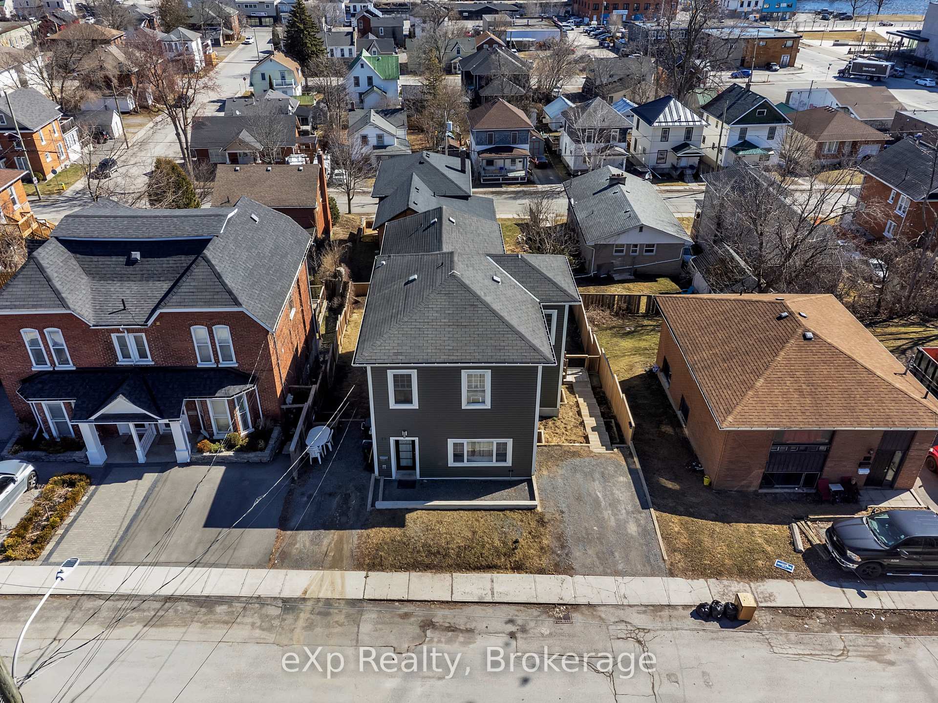 Photo 38 of 19 Isabel Street, Belleville, Belleville Ward — HOMEH