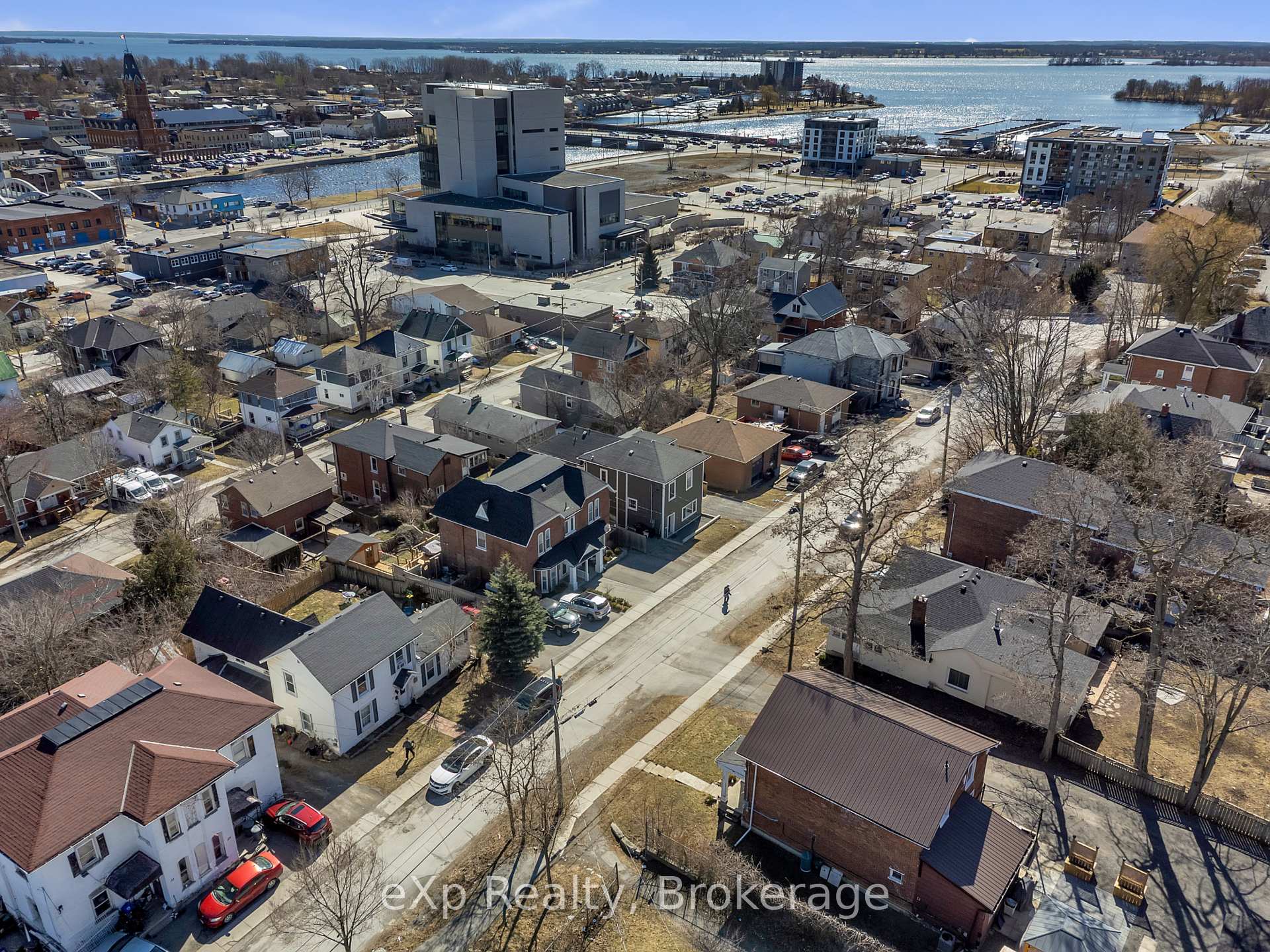 Photo 43 of 19 Isabel Street, Belleville, Belleville Ward — HOMEH