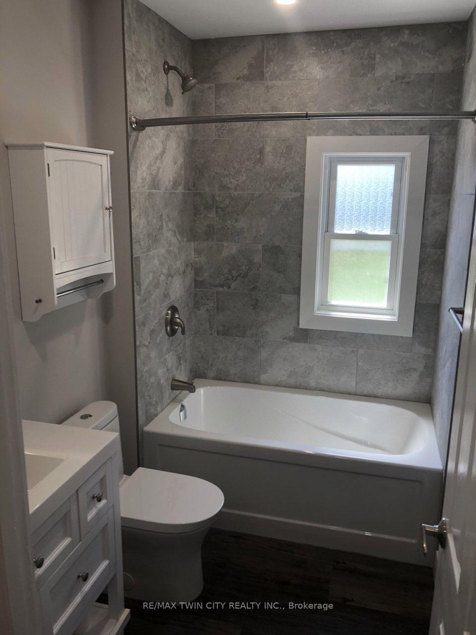 Photo 6 of 805 Rockway Drive, Kitchener, Eastwood — HOMEH