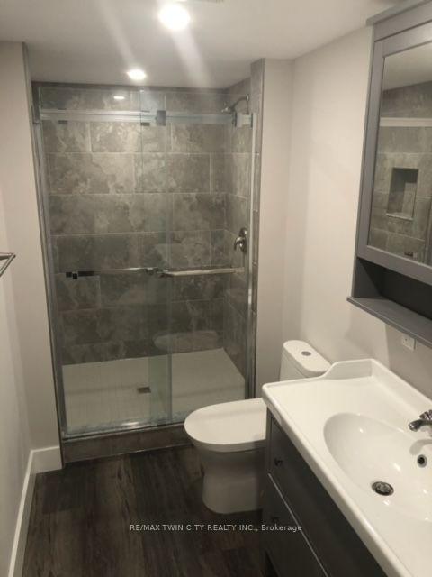 Photo 14 of 805 Rockway Drive, Kitchener, Eastwood — HOMEH