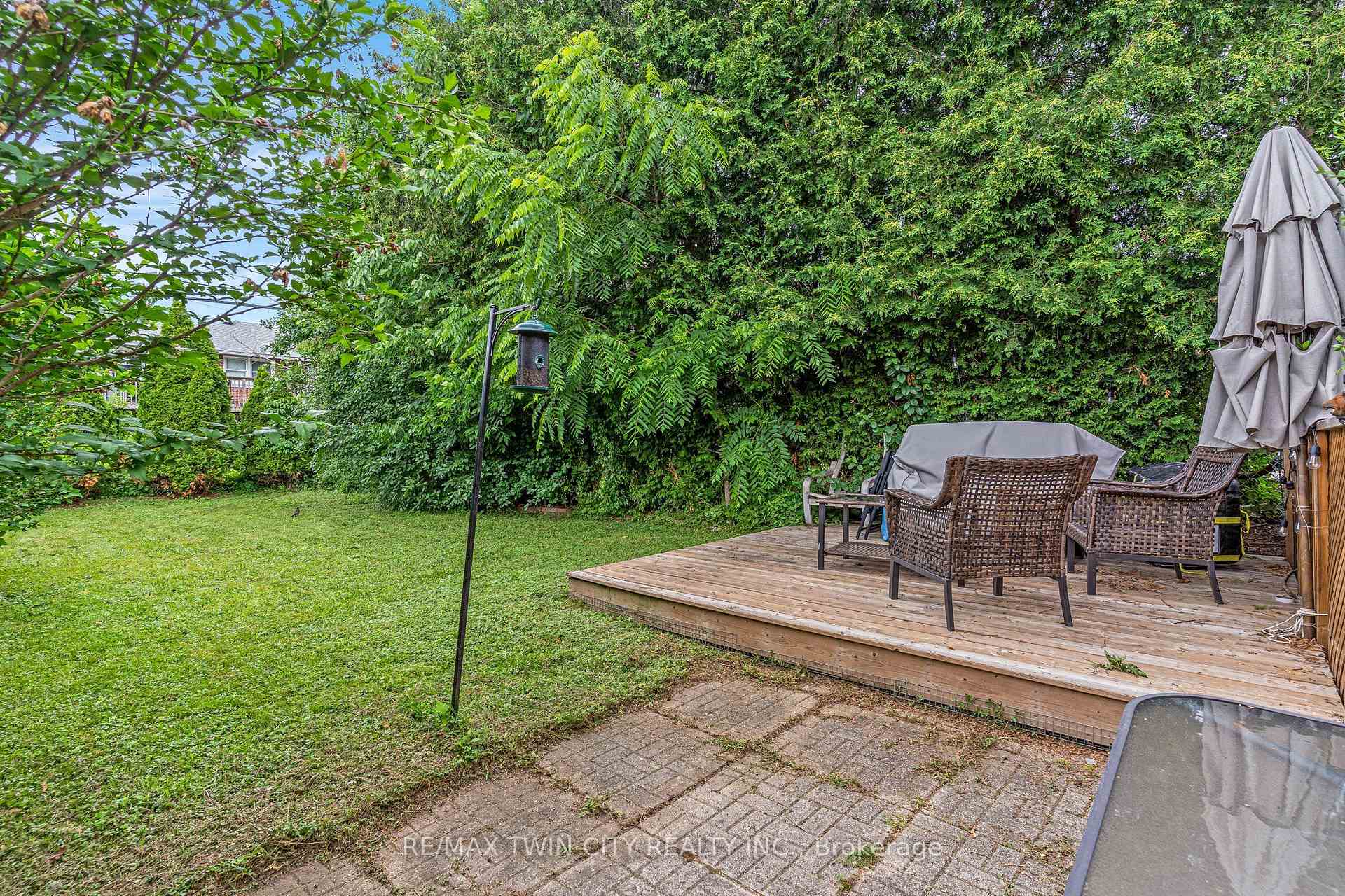 Photo 19 of 805 Rockway Drive, Kitchener, Eastwood — HOMEH