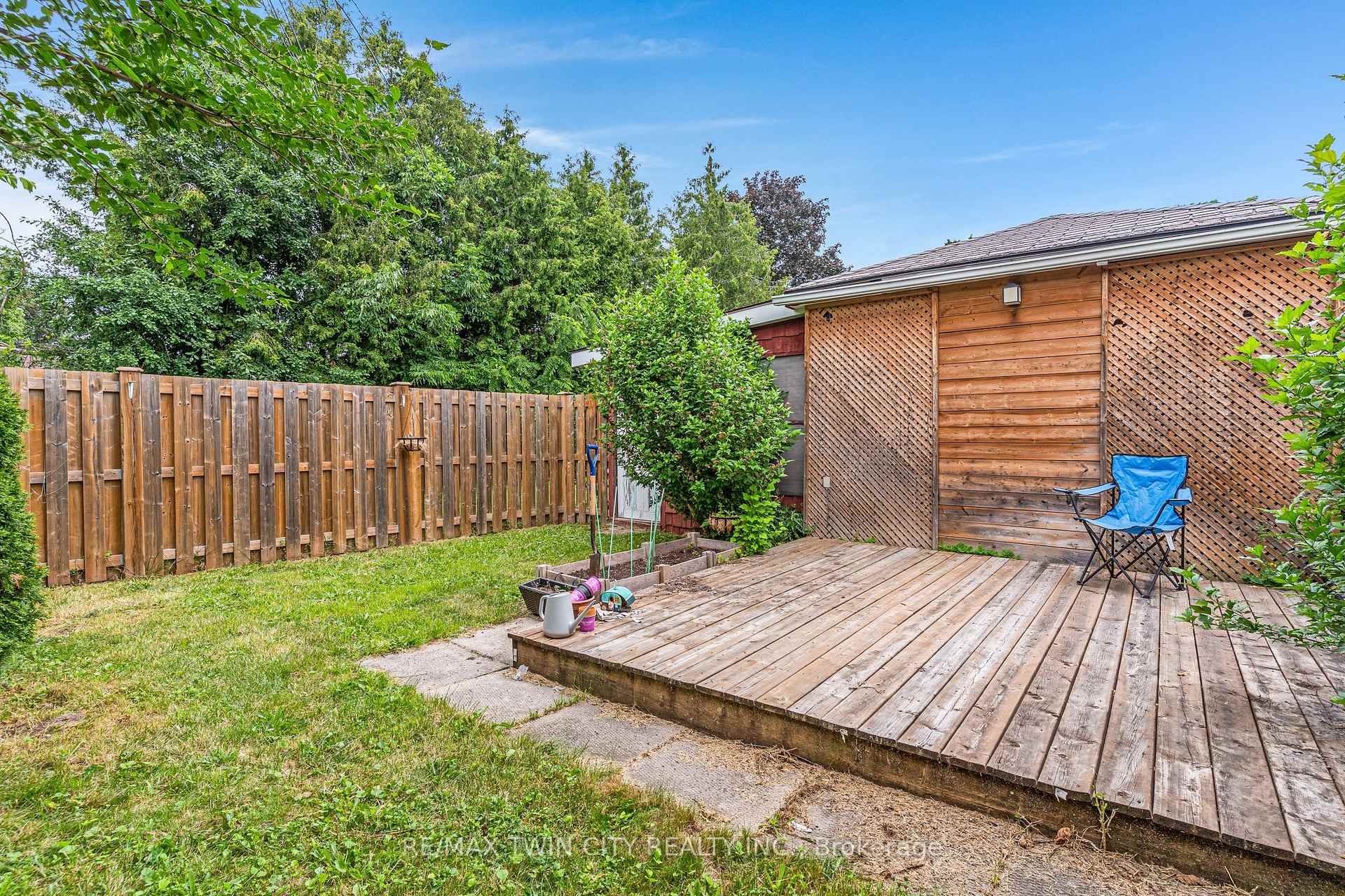 Photo 23 of 805 Rockway Drive, Kitchener, Eastwood — HOMEH