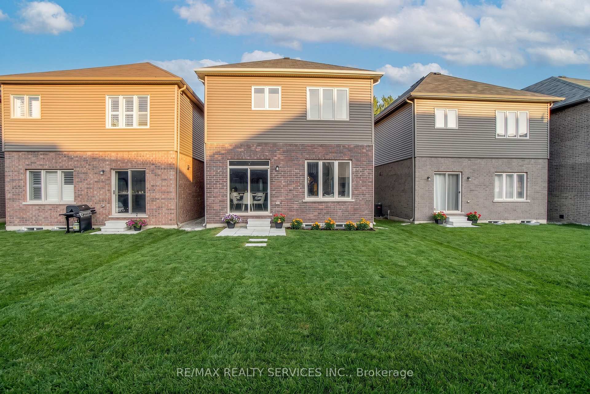 Photo 32 of 9 Copeman Avenue, Brantford, Northwest Industrial — HOMEH