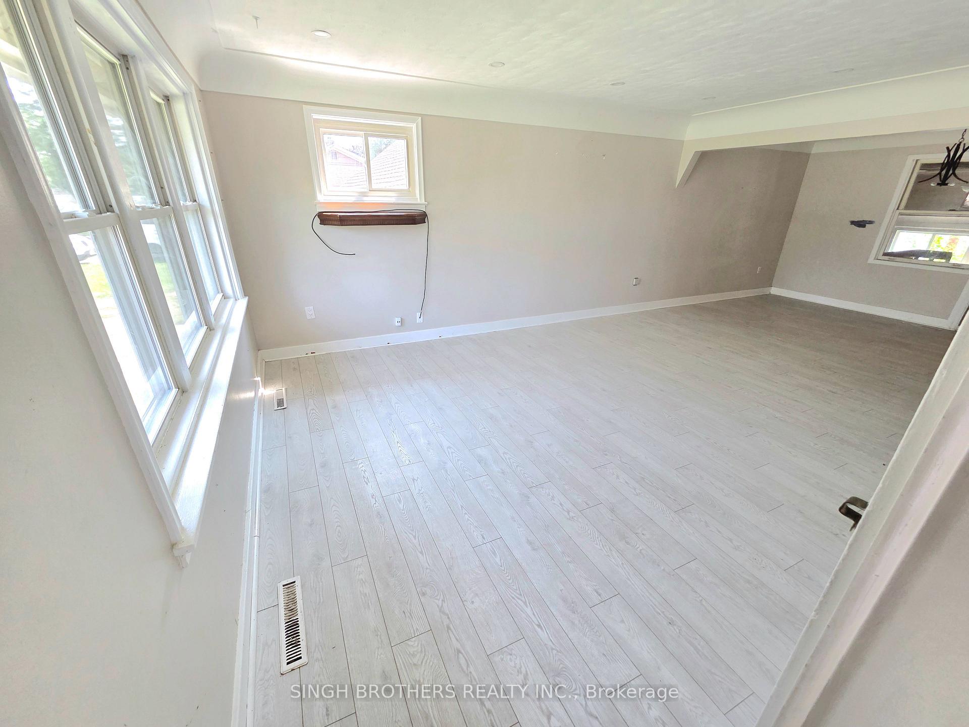 Photo 7 of 149 Rice Road, Welland, N. Welland — HOMEH