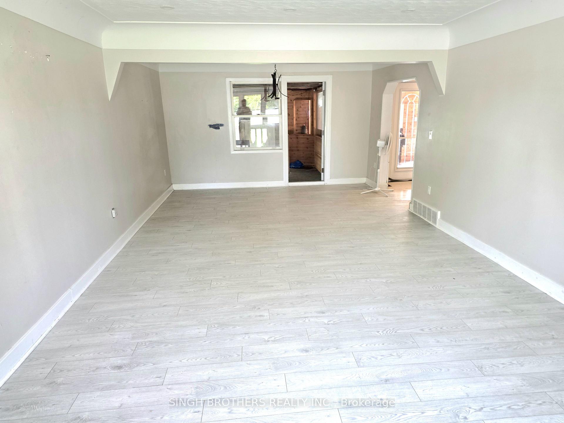 Photo 8 of 149 Rice Road, Welland, N. Welland — HOMEH