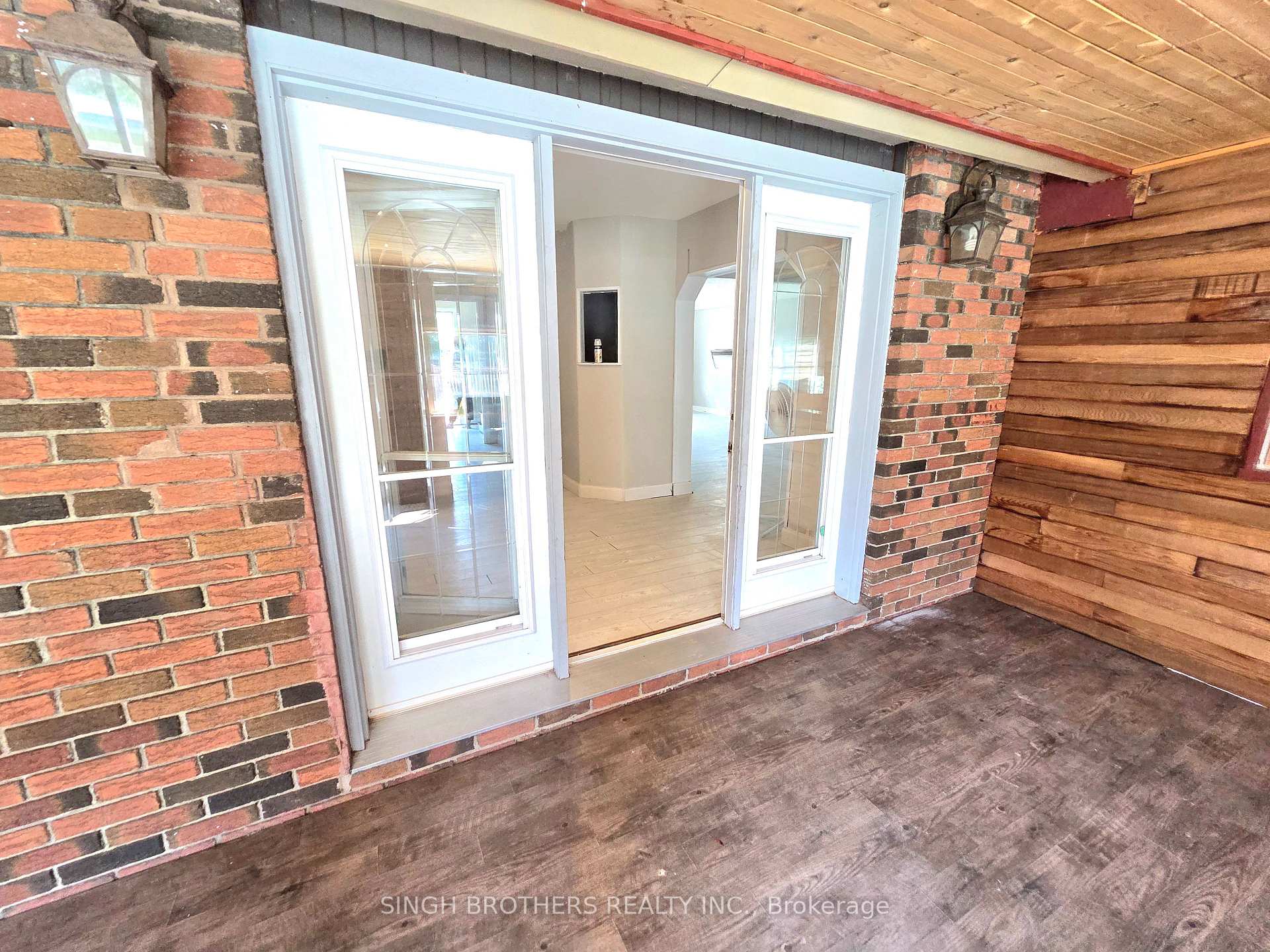 Photo 13 of 149 Rice Road, Welland, N. Welland — HOMEH