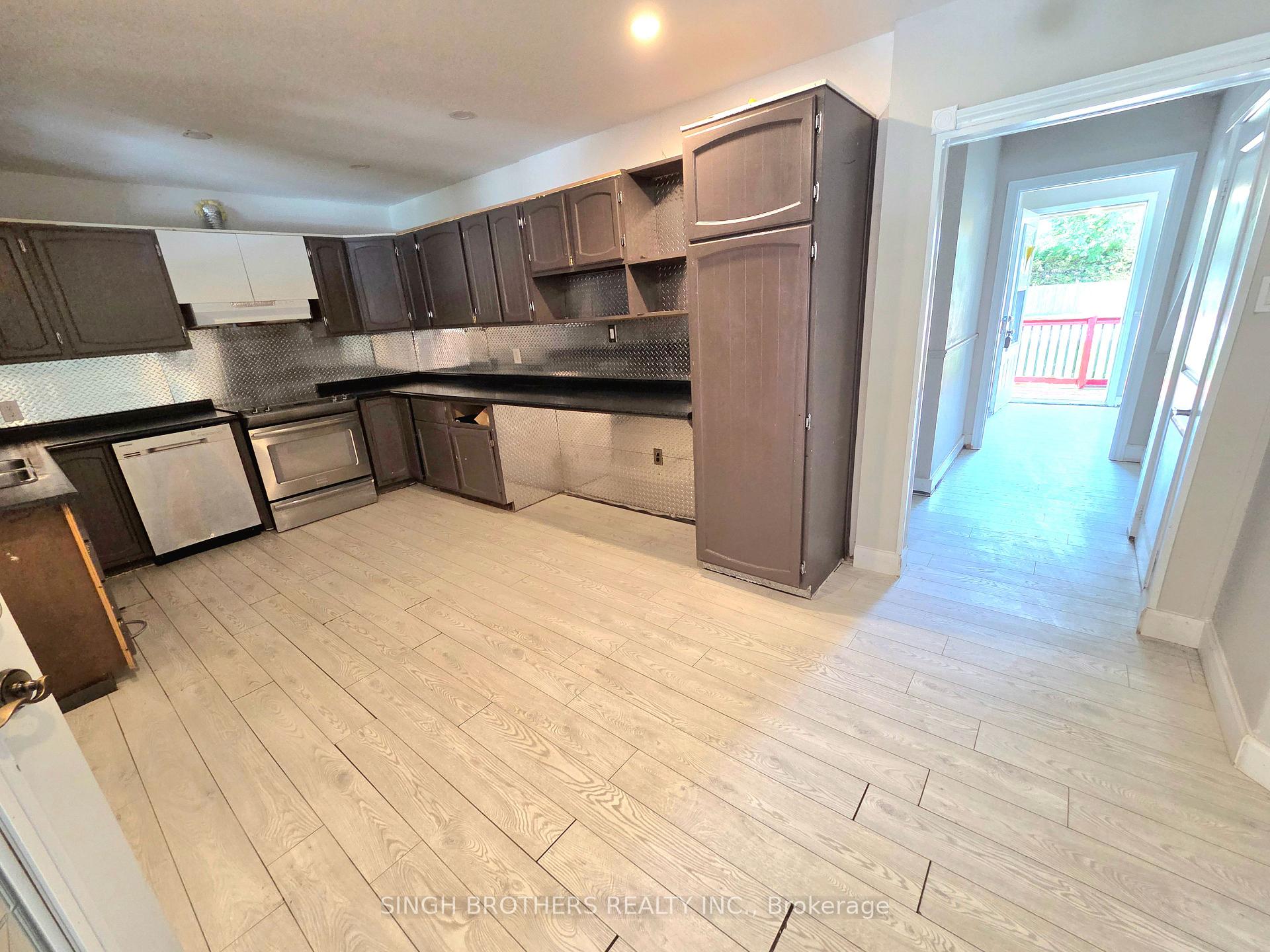 Photo 14 of 149 Rice Road, Welland, N. Welland — HOMEH