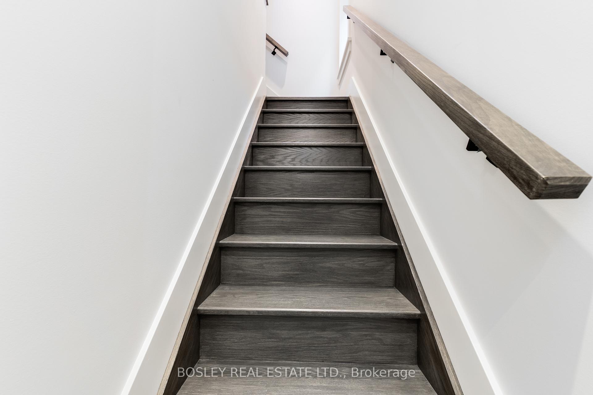 Photo 3 of Unit Upper, 325 Brunswick Avenue, Toronto, The Annex — HOMEH