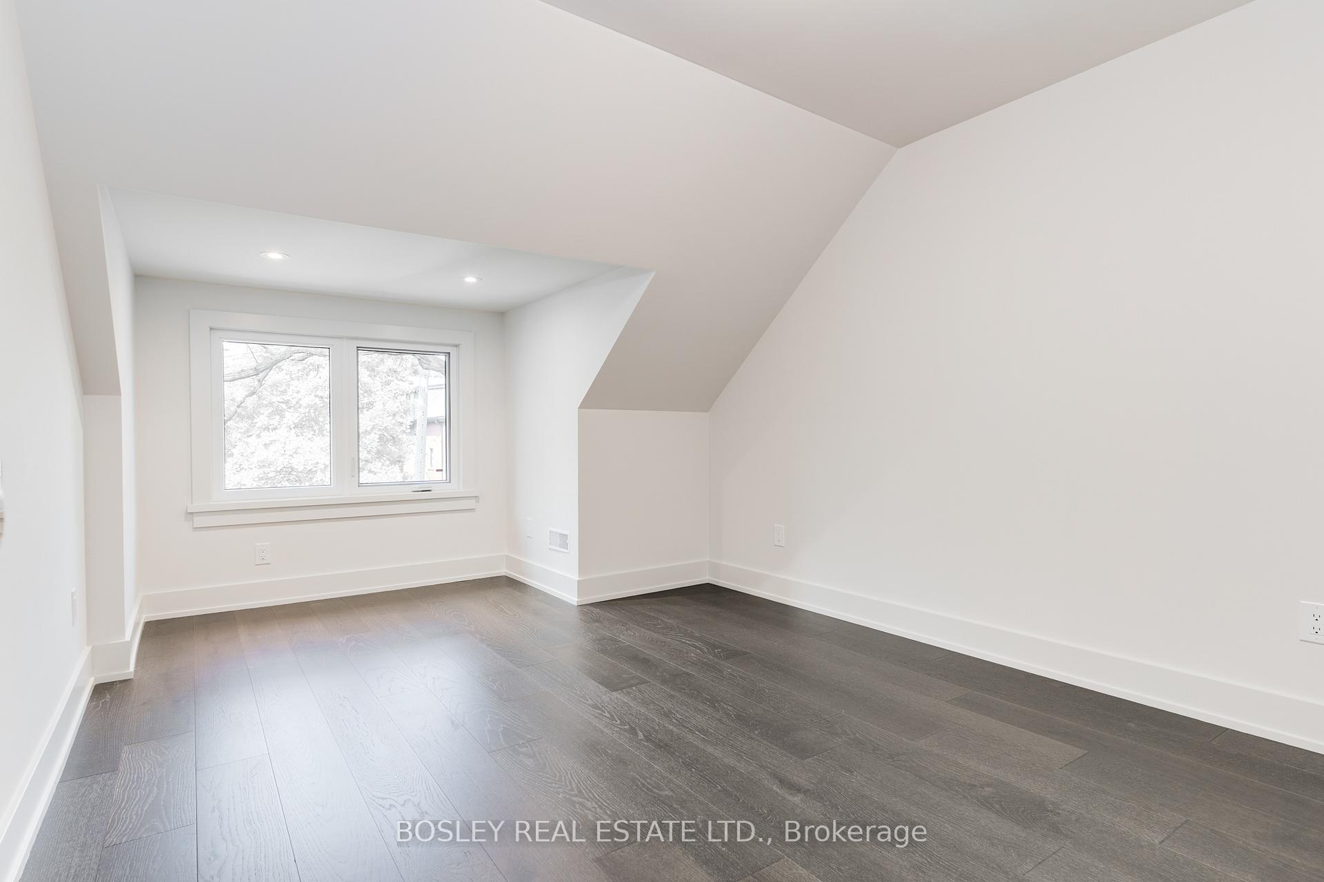 Photo 23 of Unit Upper, 325 Brunswick Avenue, Toronto, The Annex — HOMEH
