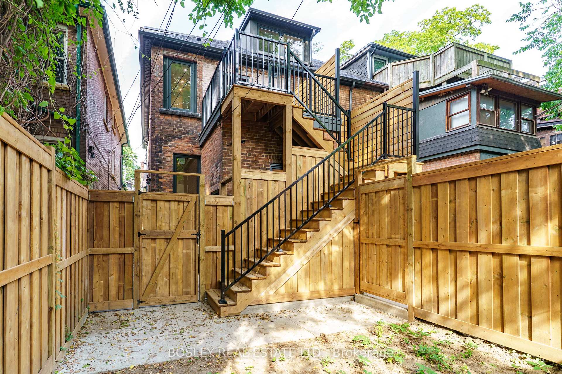 Photo 36 of Unit Upper, 325 Brunswick Avenue, Toronto, The Annex — HOMEH