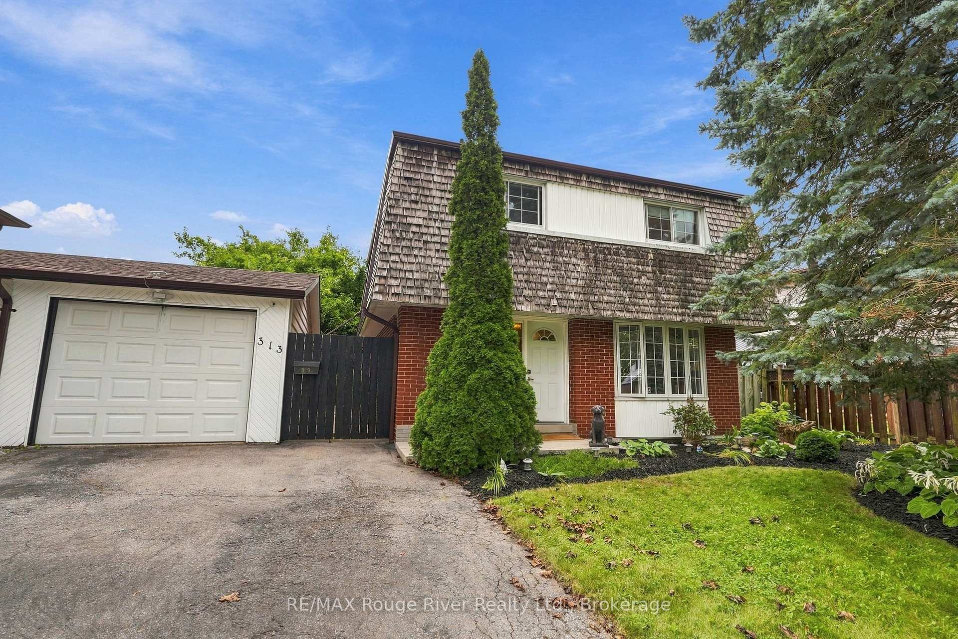 Photo 1 of 313 Lupin Drive, Whitby, Downtown Whitby — HOMEH