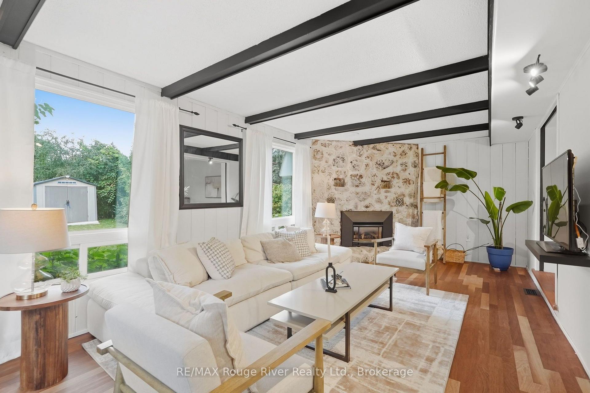 Photo 6 of 313 Lupin Drive, Whitby, Downtown Whitby — HOMEH
