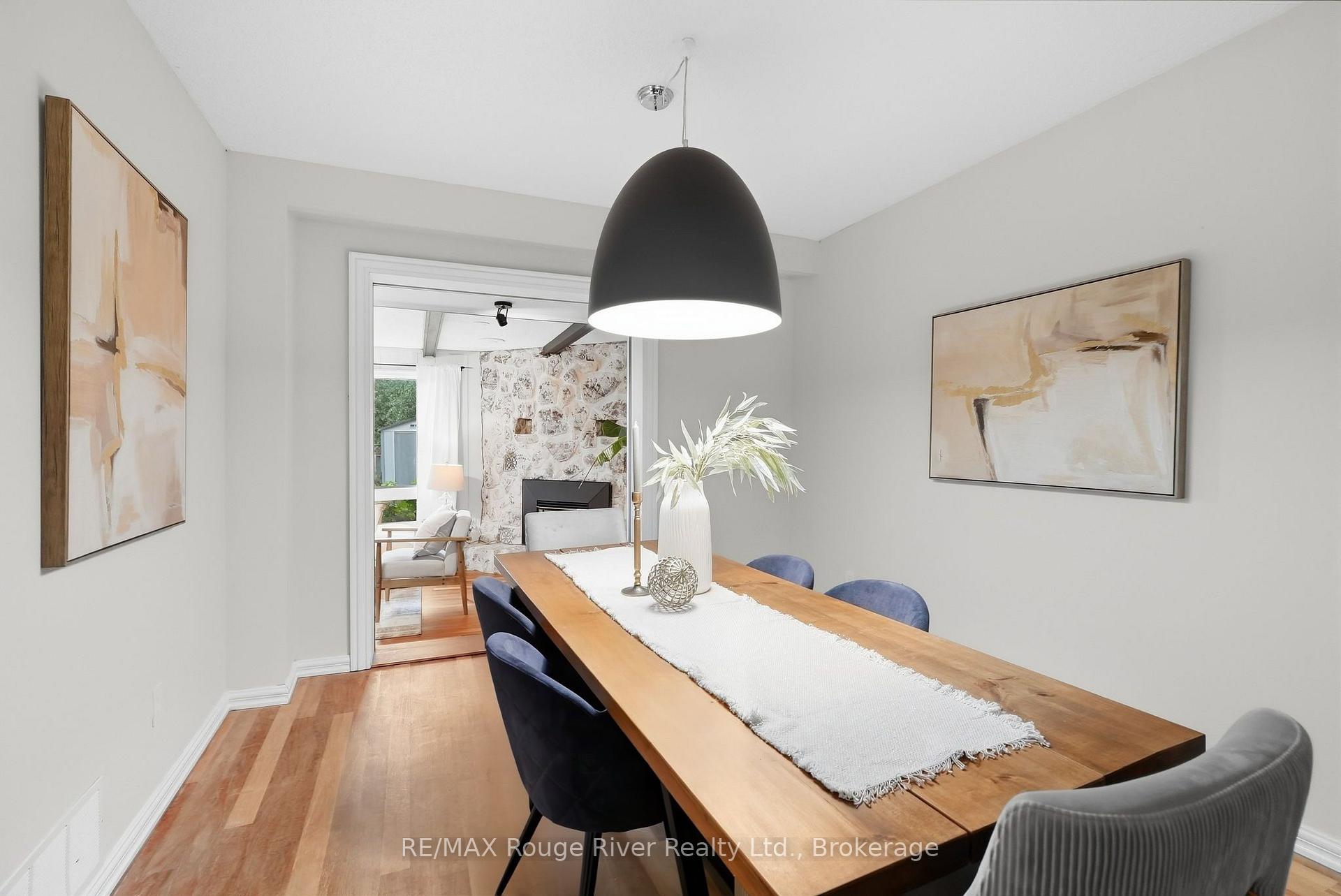 Photo 13 of 313 Lupin Drive, Whitby, Downtown Whitby — HOMEH