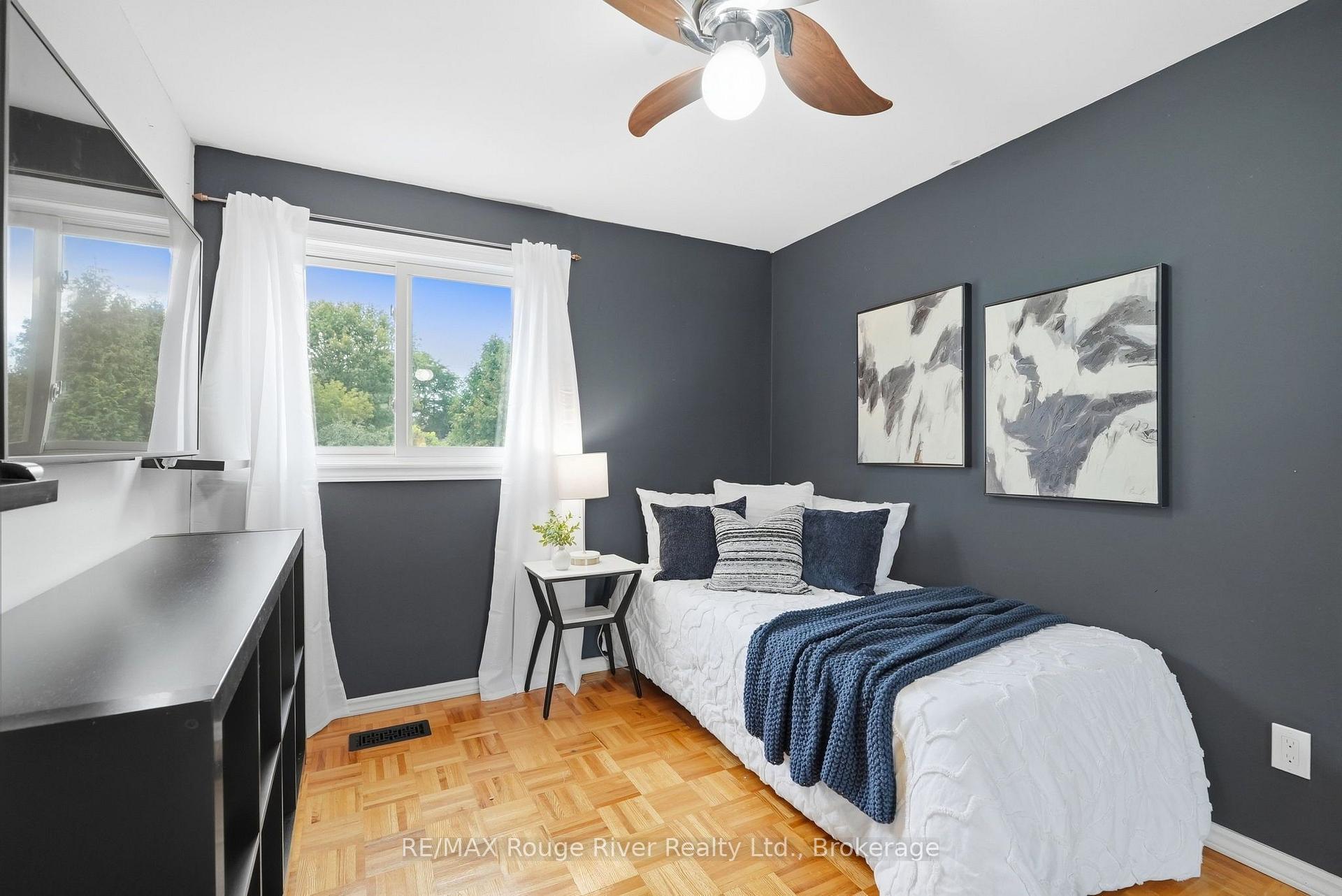 Photo 23 of 313 Lupin Drive, Whitby, Downtown Whitby — HOMEH