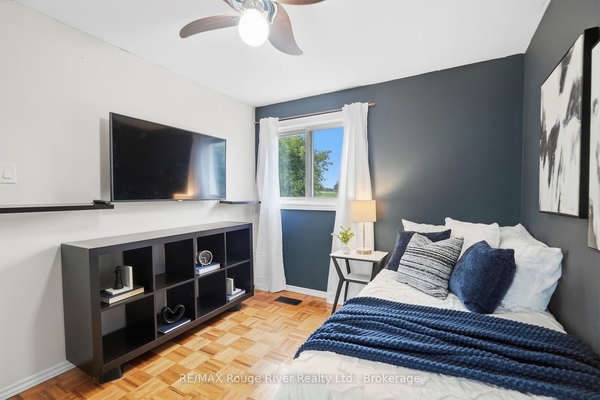 Photo 24 of 313 Lupin Drive, Whitby, Downtown Whitby — HOMEH