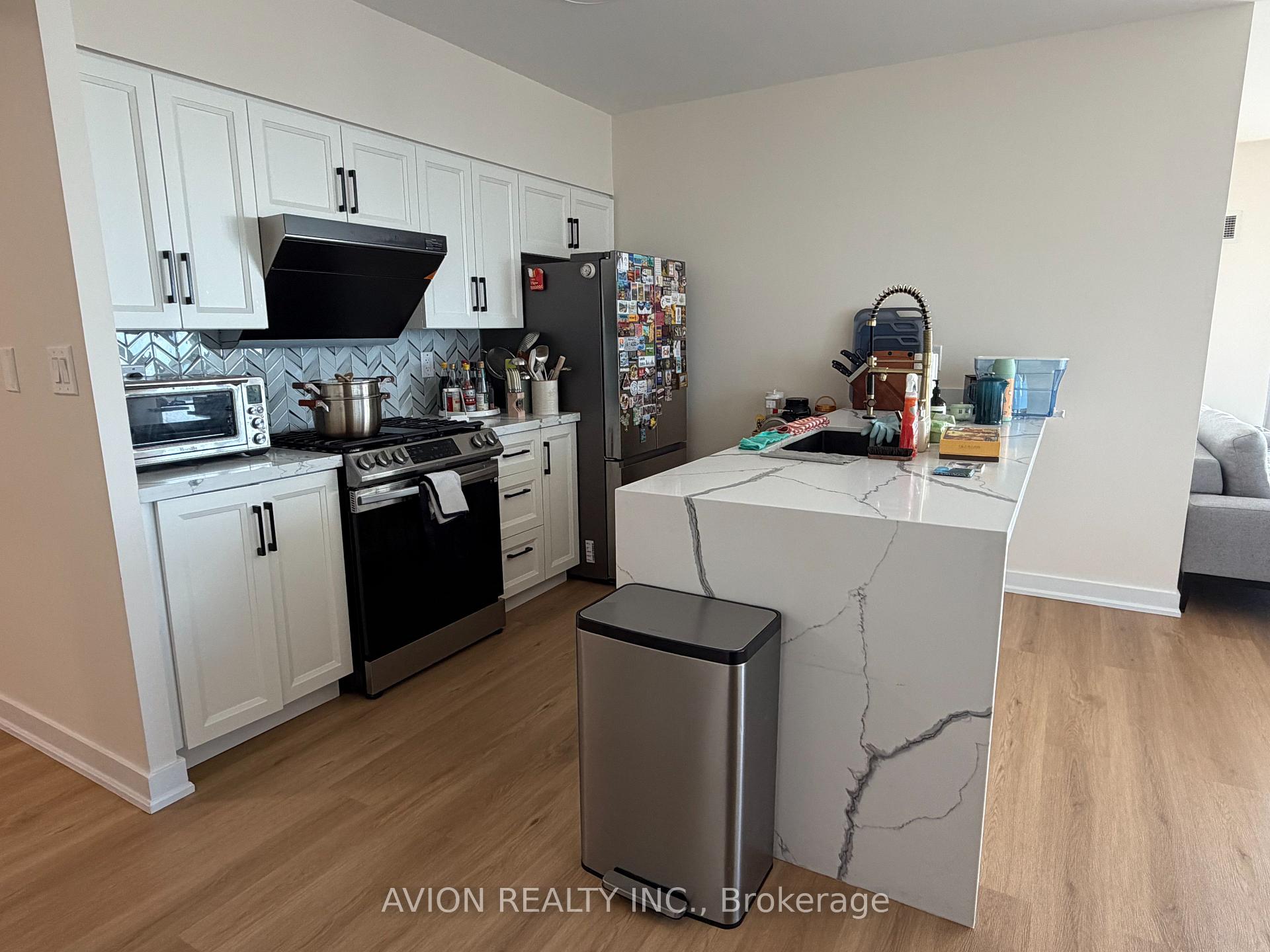 Photo 2 of Unit 2212, 35 Mariner Terrace, Toronto, Waterfront Communities — HOMEH