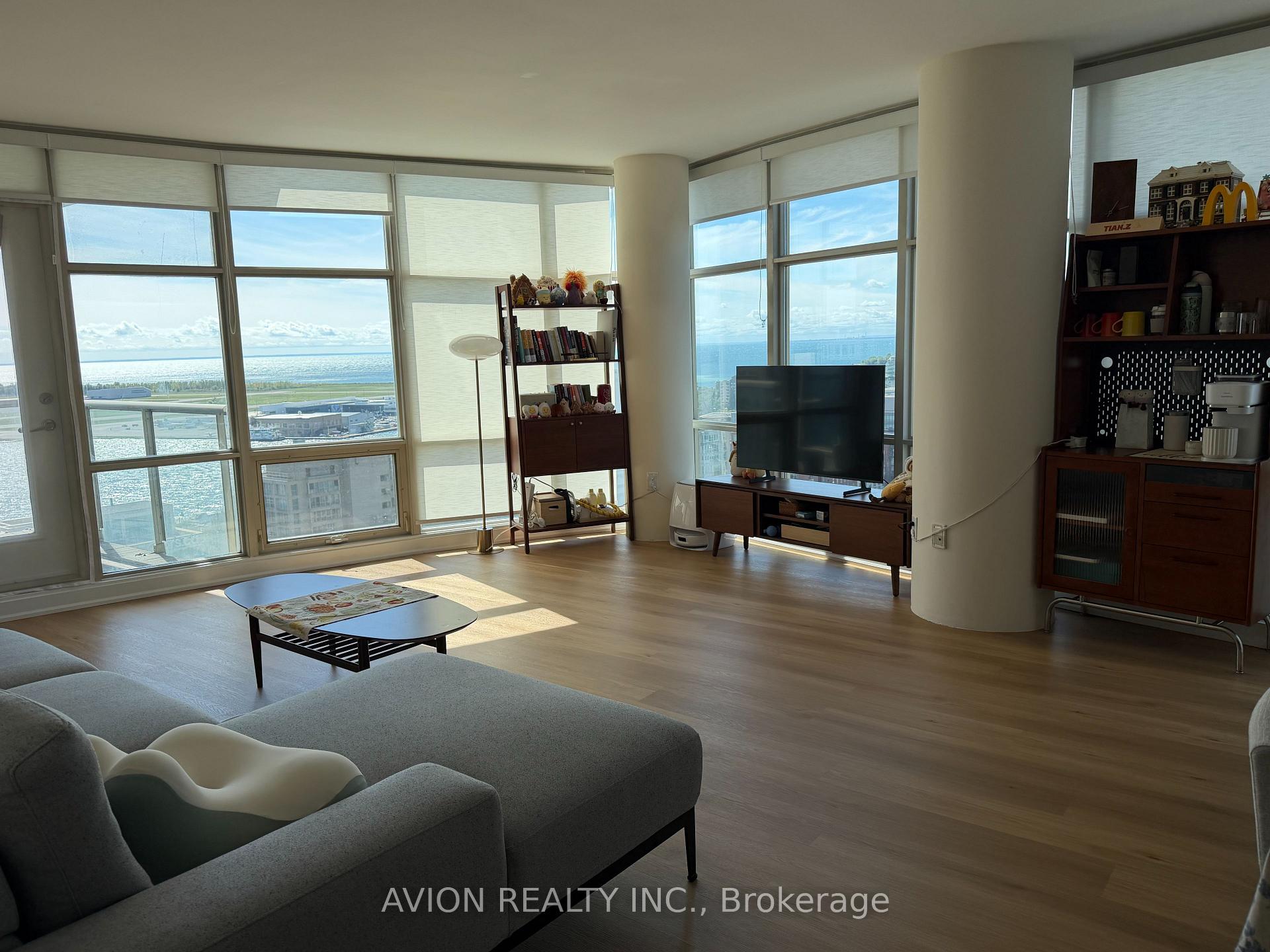 Photo 6 of Unit 2212, 35 Mariner Terrace, Toronto, Waterfront Communities — HOMEH
