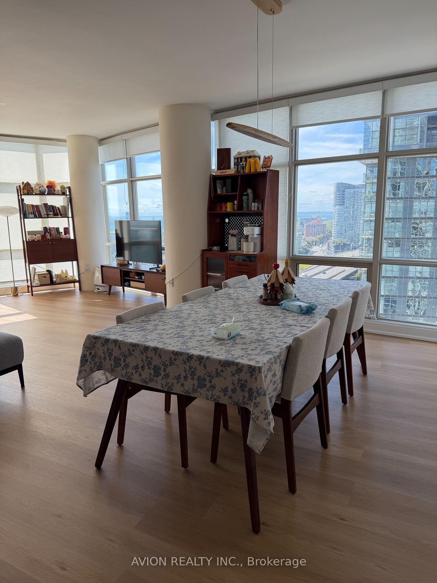 Photo 7 of Unit 2212, 35 Mariner Terrace, Toronto, Waterfront Communities — HOMEH