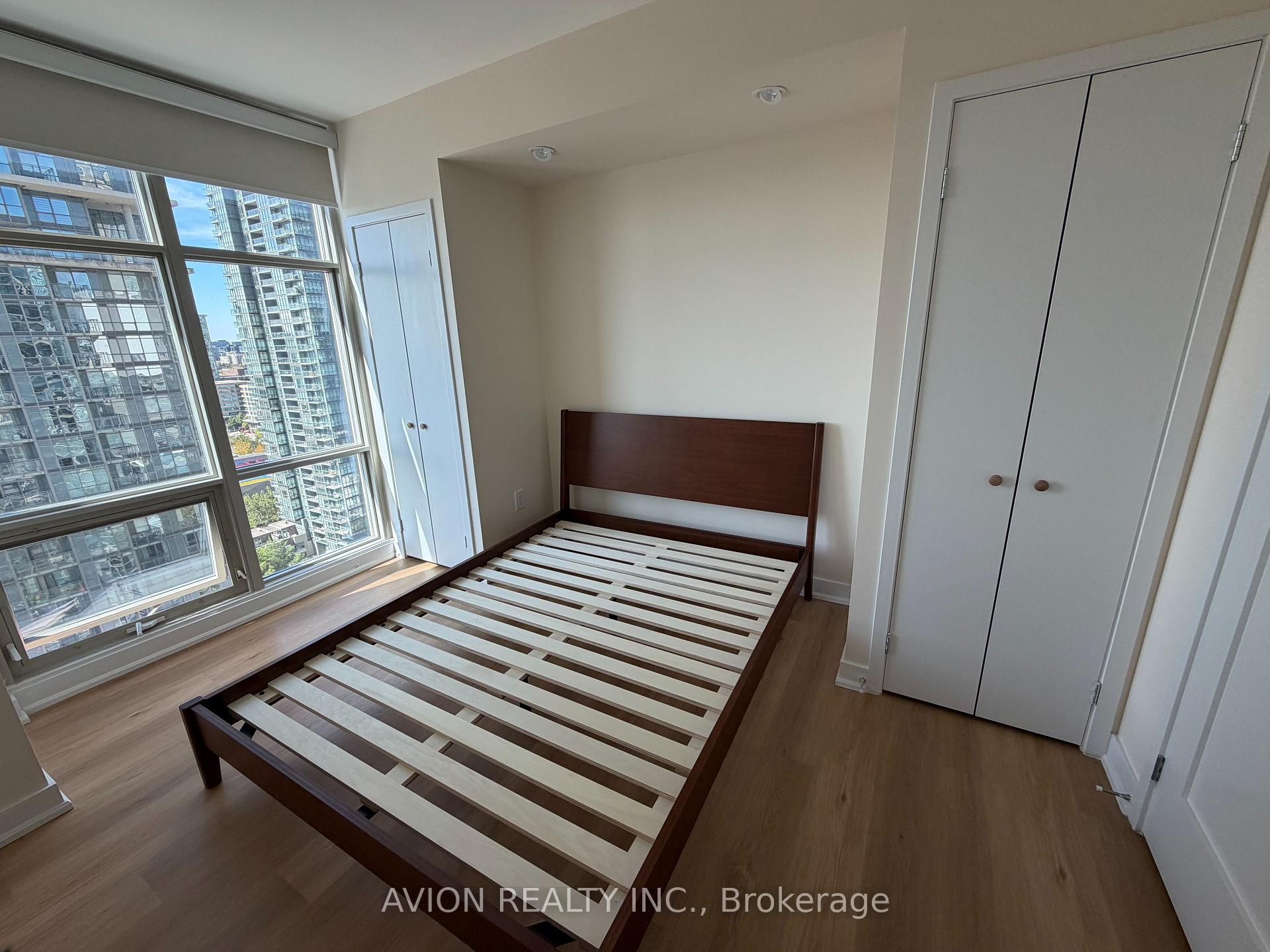 Photo 13 of Unit 2212, 35 Mariner Terrace, Toronto, Waterfront Communities — HOMEH