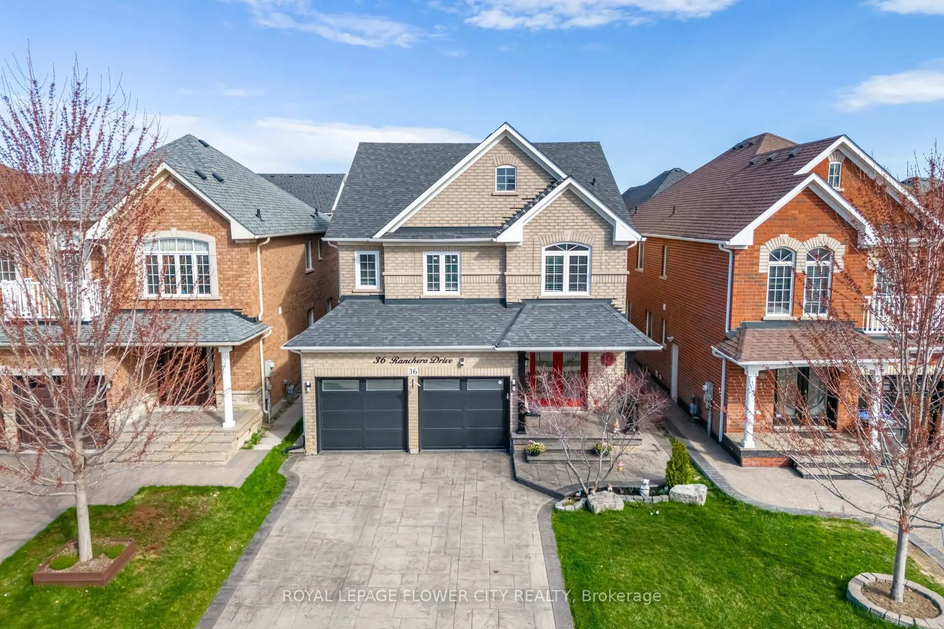 Photo 1 of 36 Ranchero Drive, Brampton, Fletcher's Meadow — HOMEH