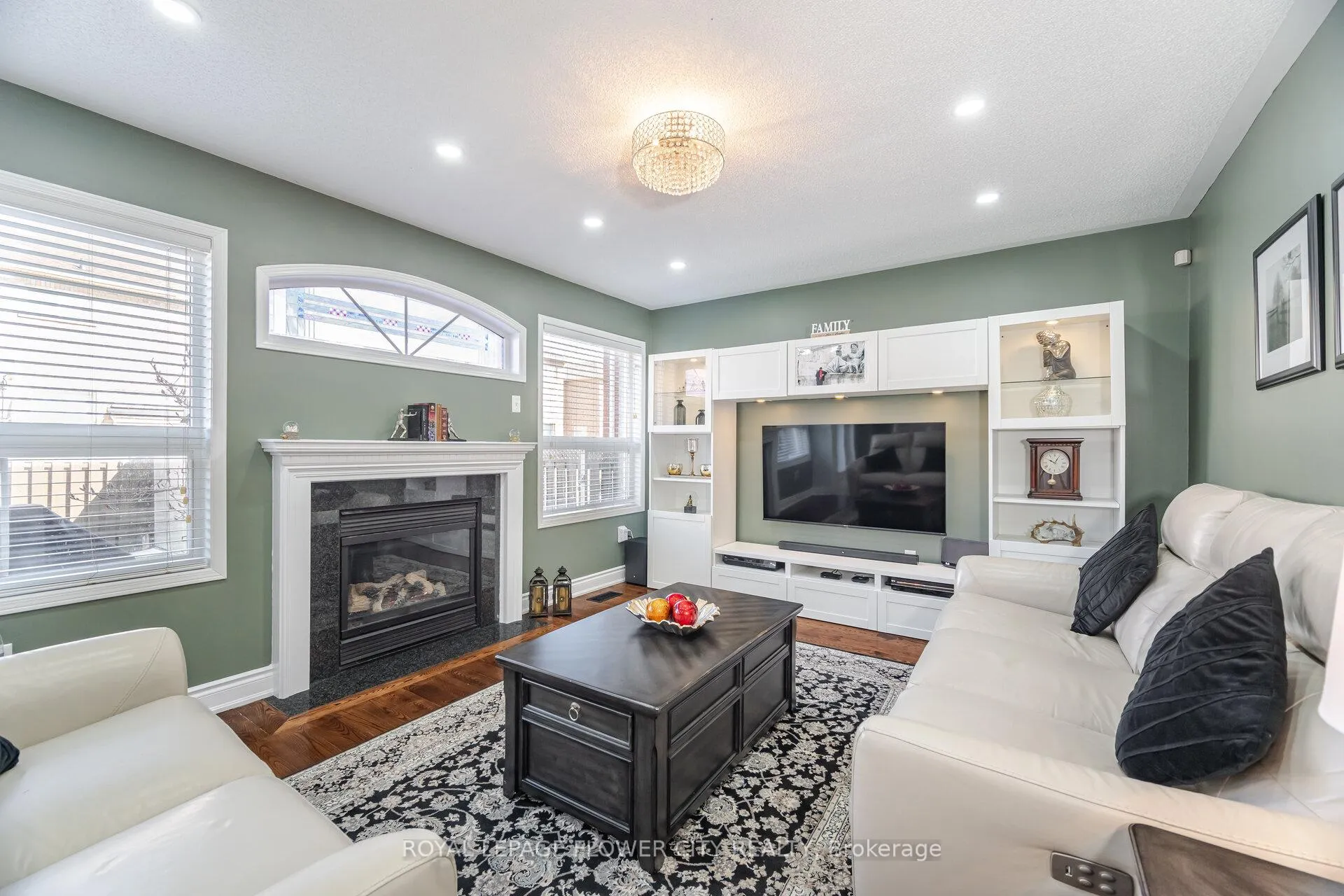 Photo 12 of 36 Ranchero Drive, Brampton, Fletcher's Meadow — HOMEH