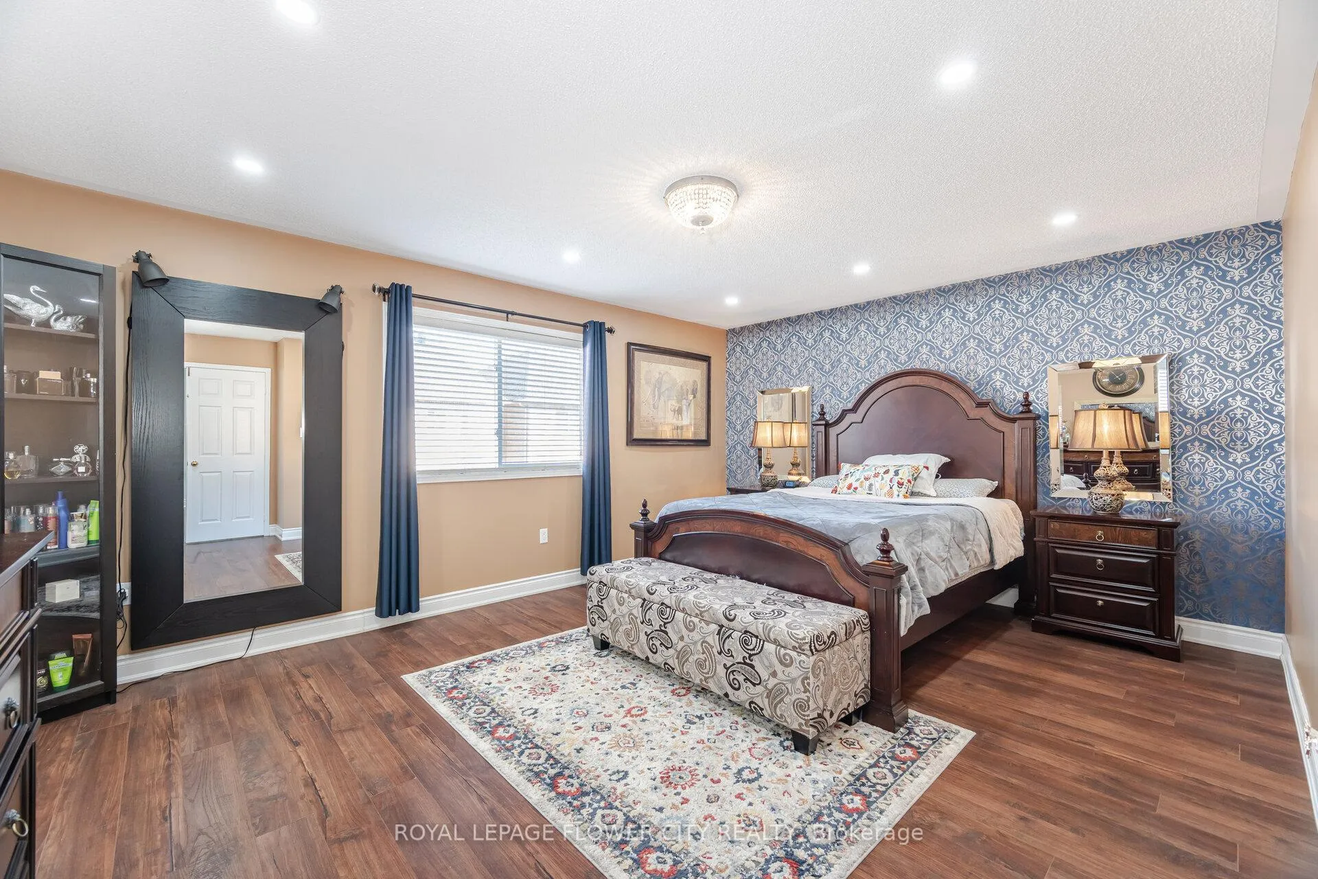 Photo 16 of 36 Ranchero Drive, Brampton, Fletcher's Meadow — HOMEH