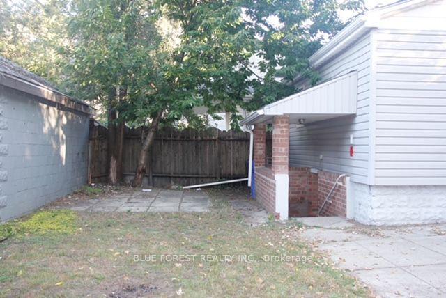 Photo 5 of 4 Henry Street, London, East K — HOMEH