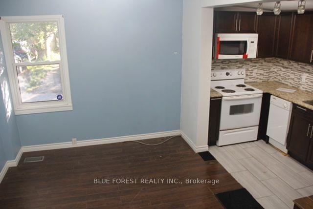 Photo 9 of 4 Henry Street, London, East K — HOMEH