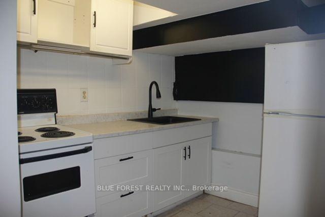 Photo 19 of 4 Henry Street, London, East K — HOMEH