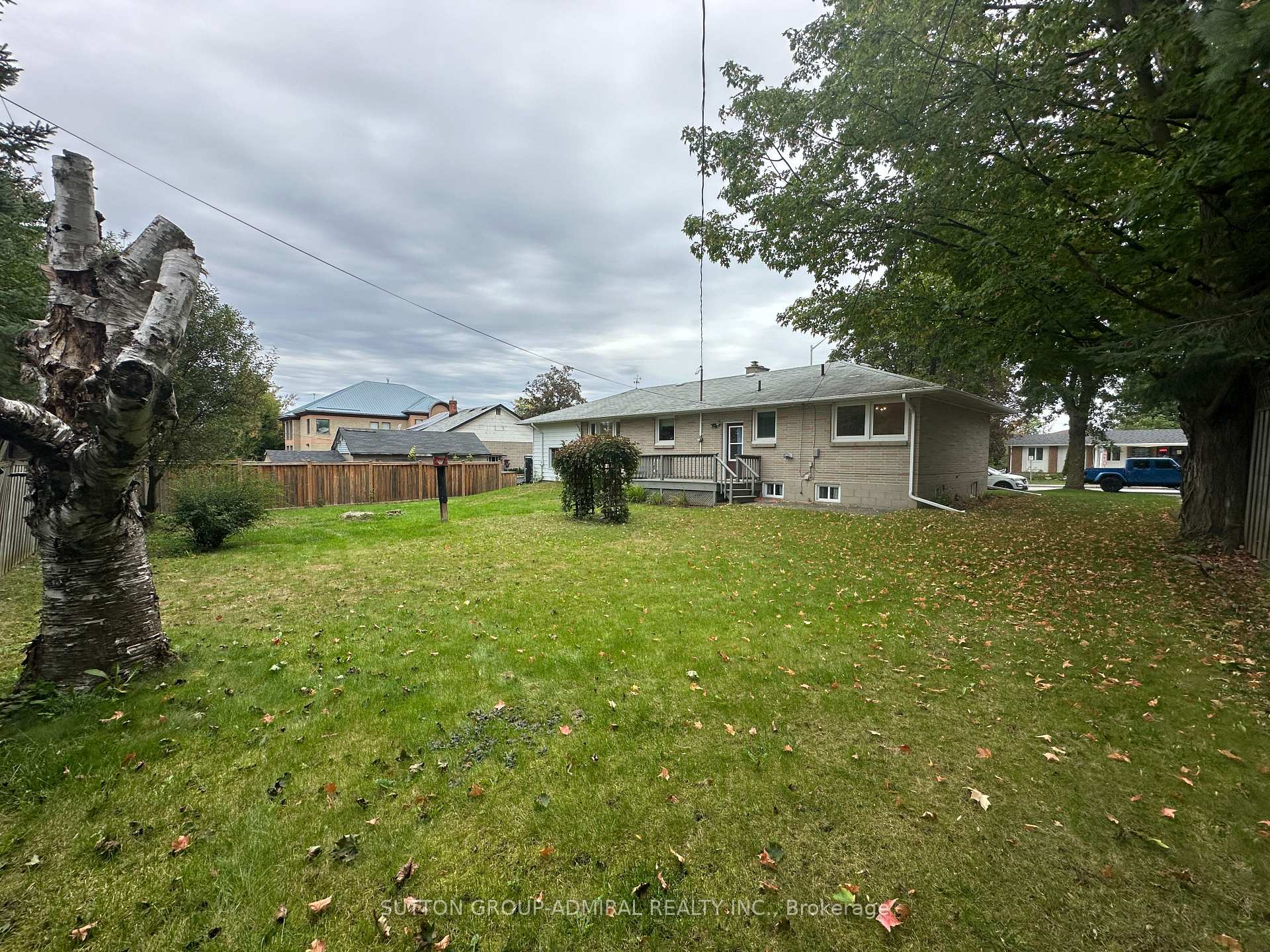 Photo 2 of 94 Queen Street S, New Tecumseth, Tottenham — HOMEH