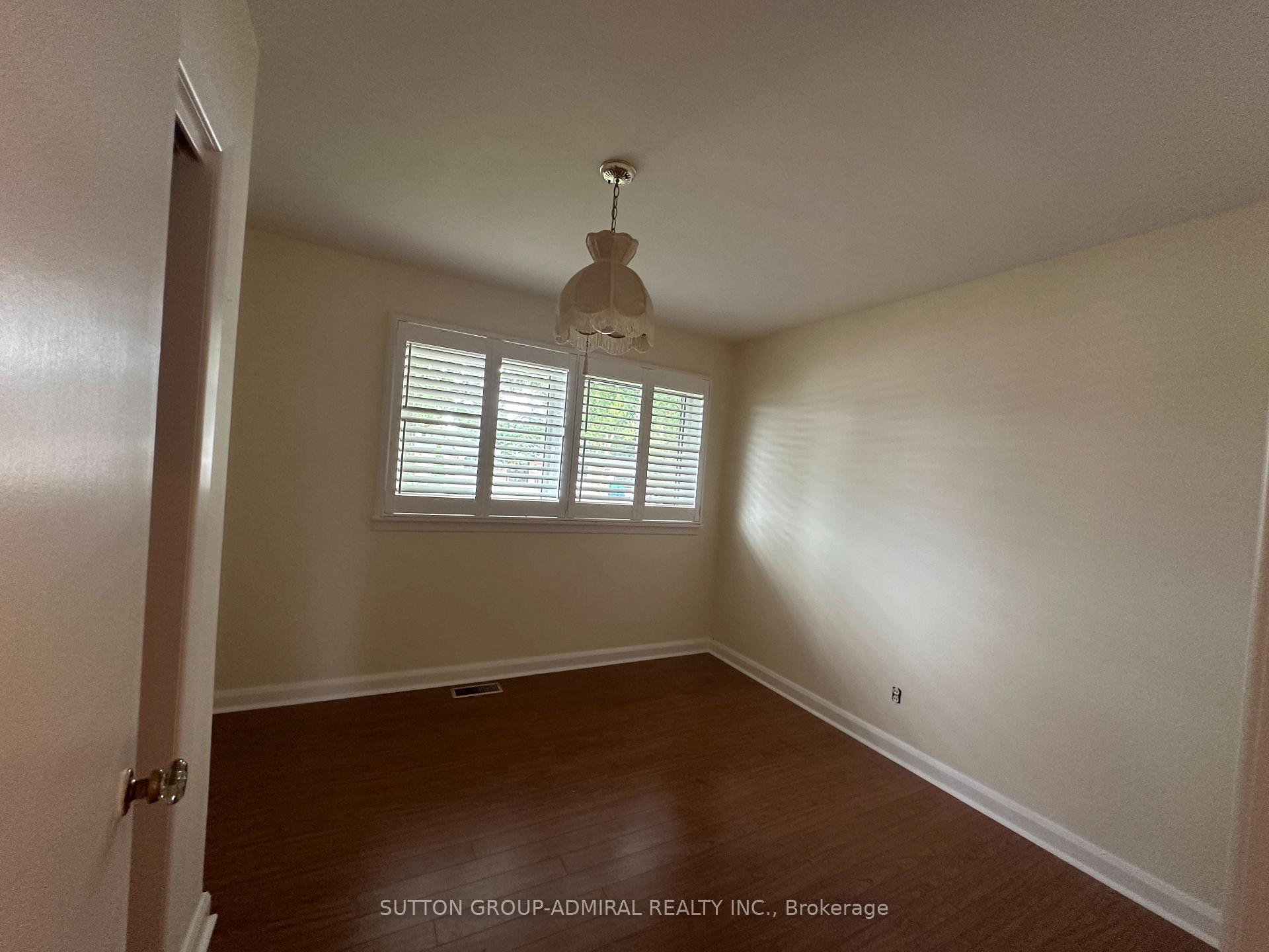 Photo 13 of 94 Queen Street S, New Tecumseth, Tottenham — HOMEH
